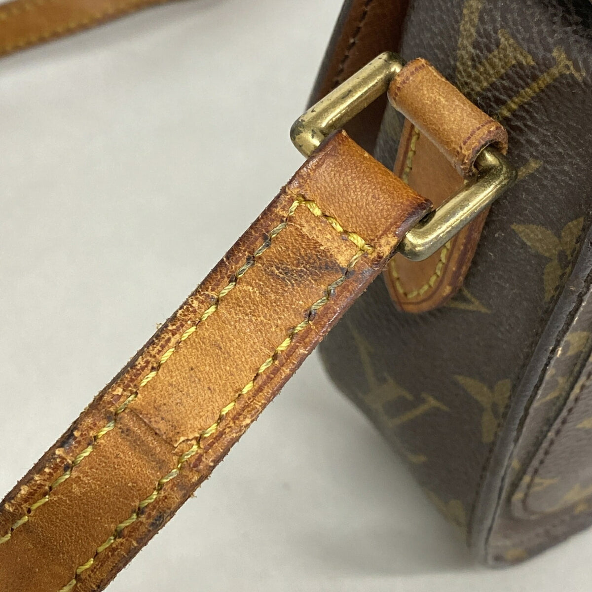 Louis Vuitton Brown Shoulder Bag (Pre-Owned)
