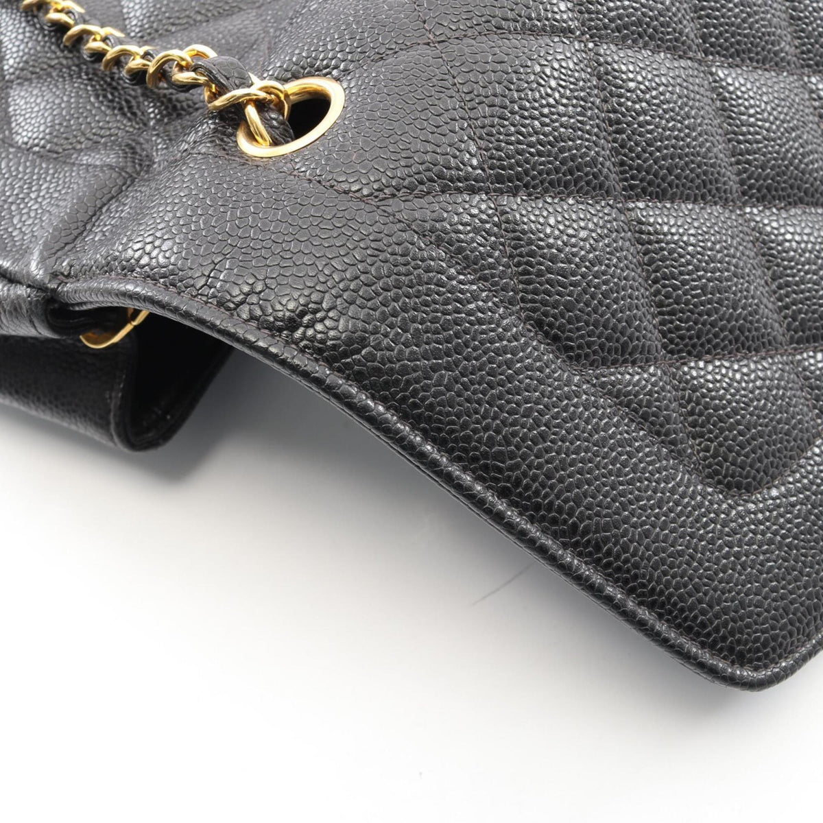 Chanel Black Grained Calfskin Handbag Shoulder Bag (Pre-Owned)