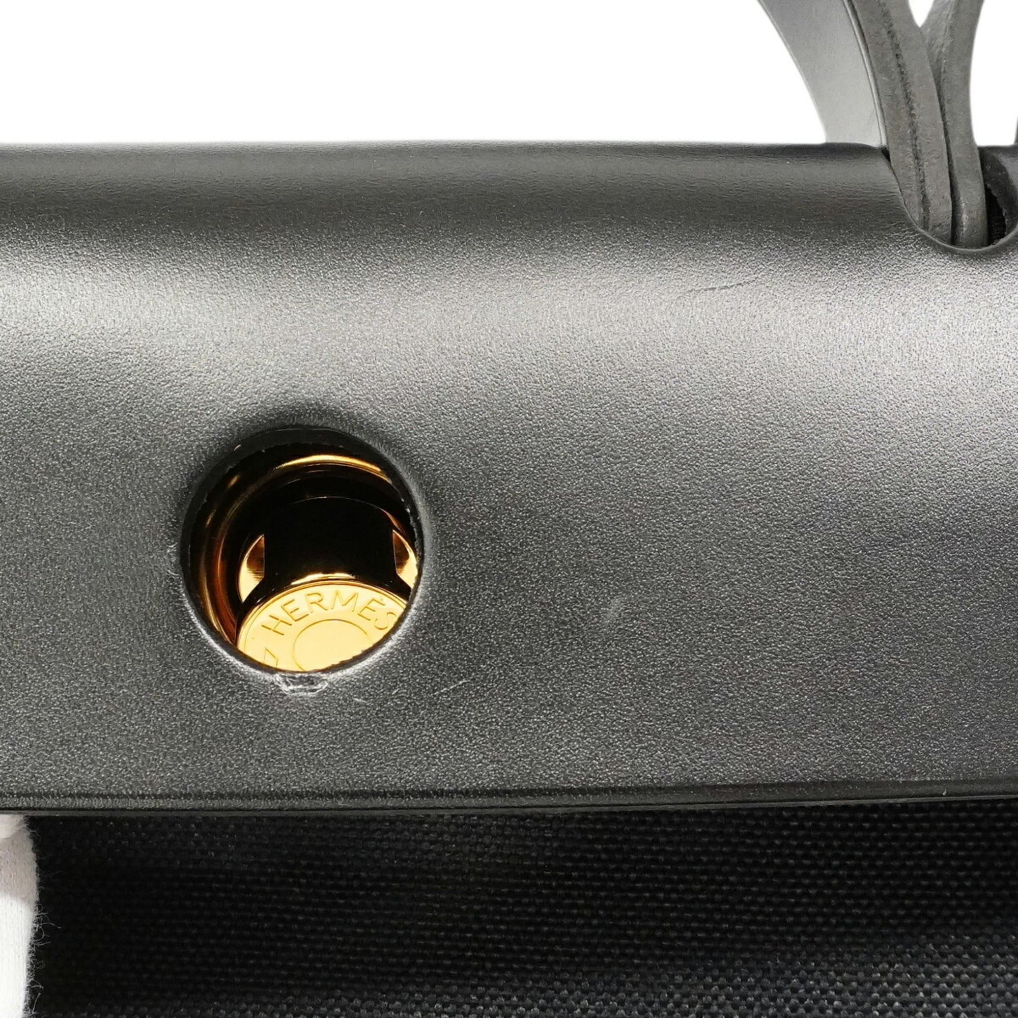 Hermes Black Handbag (Pre-Owned)