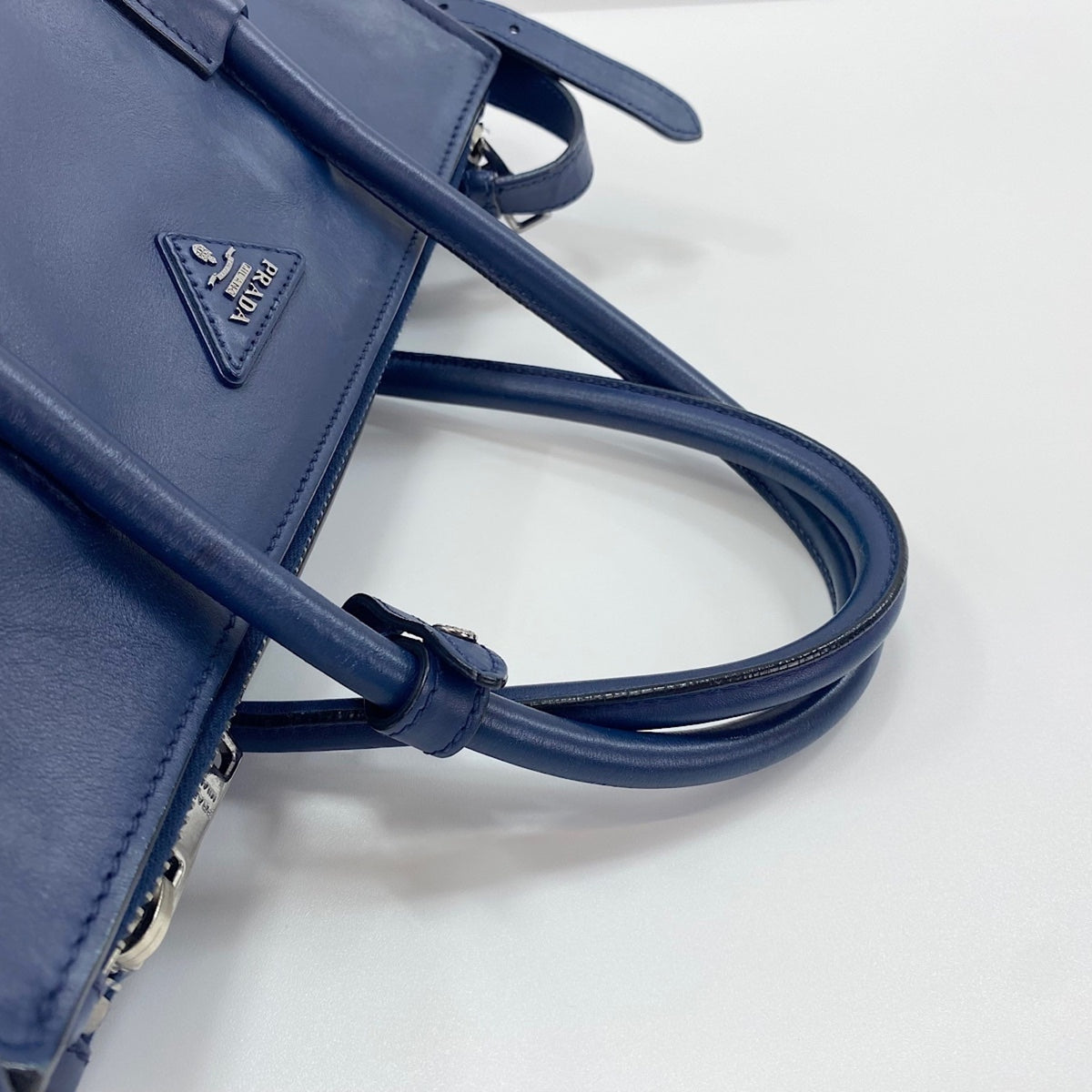 Prada Blue Handbag (Pre-Owned)