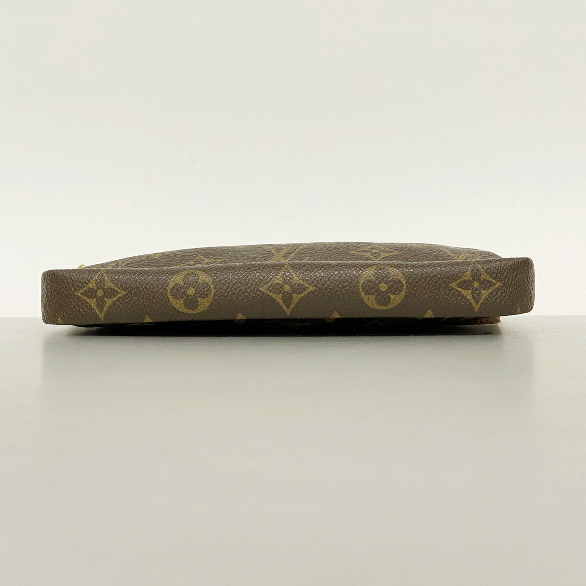 Louis Vuitton Brown Pouch (Pre-Owned)