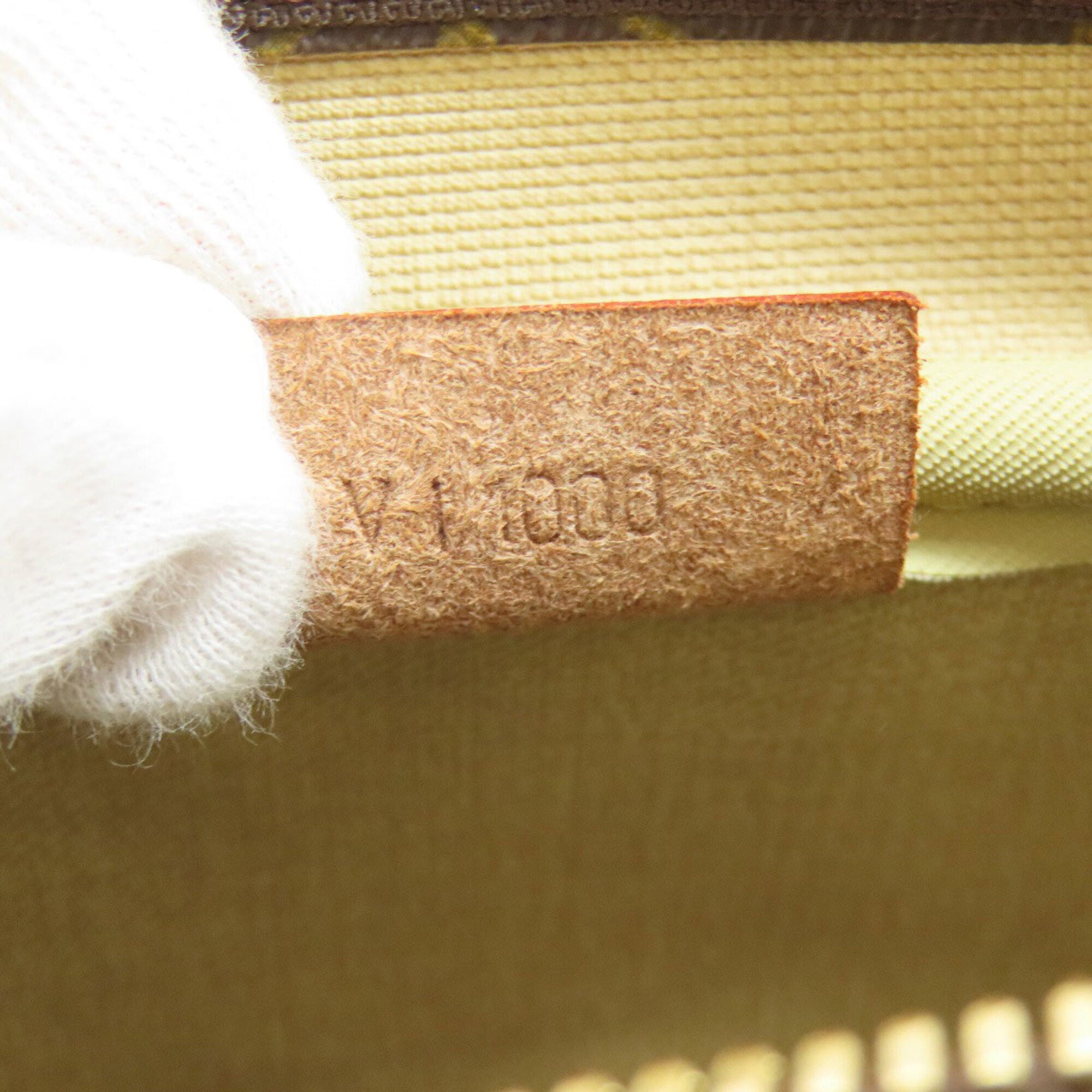 Louis Vuitton Brown Monogram Monogram Canvas Handbag (Pre-Owned)