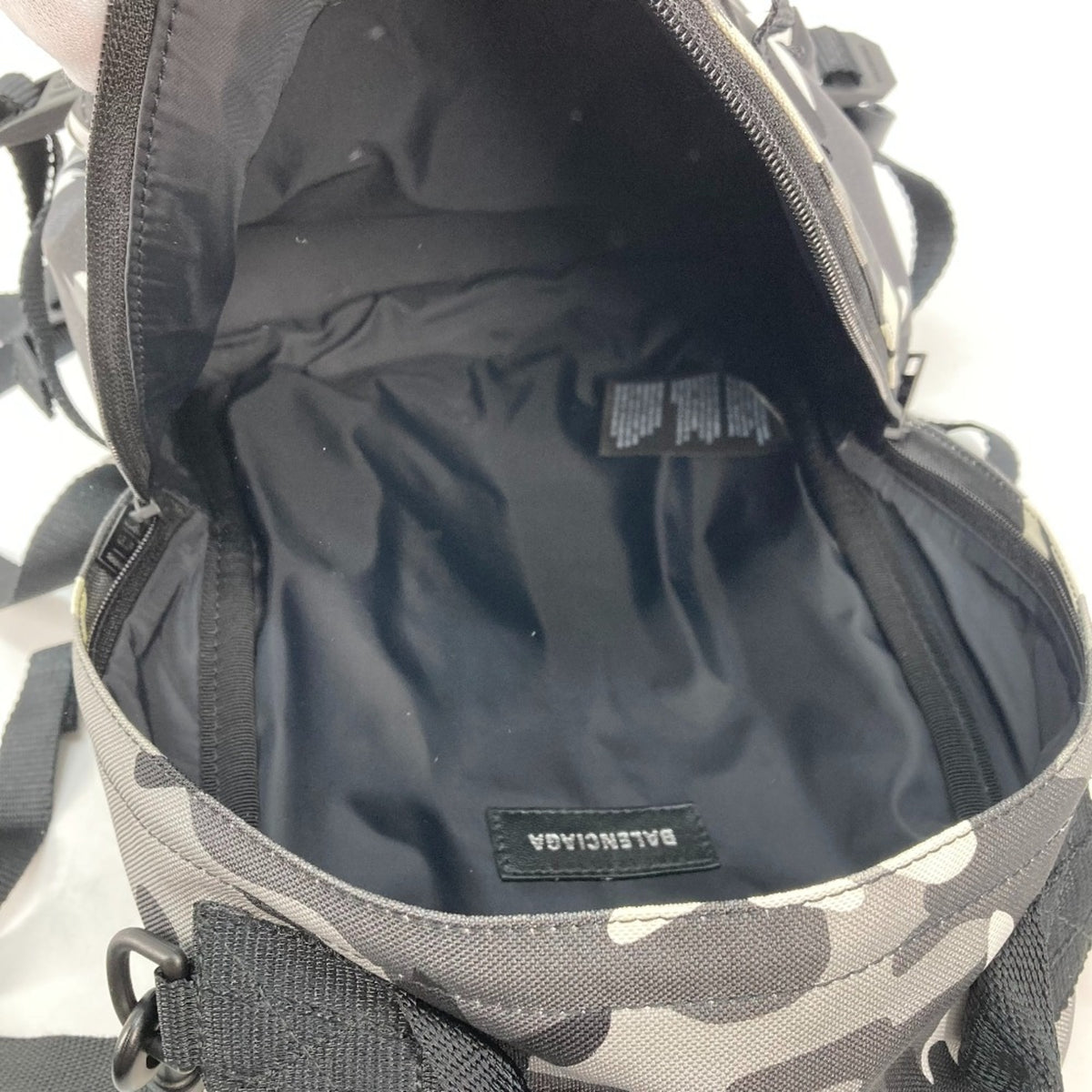 Balenciaga Gray Cloth Backpack (Pre-Owned)