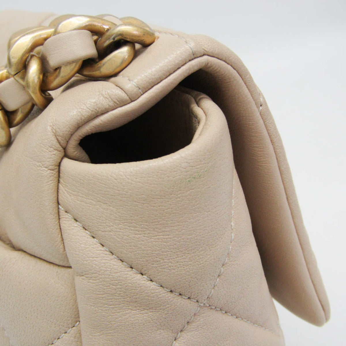 Chanel Light Beige Leather Shoulder Bag (Pre-Owned)