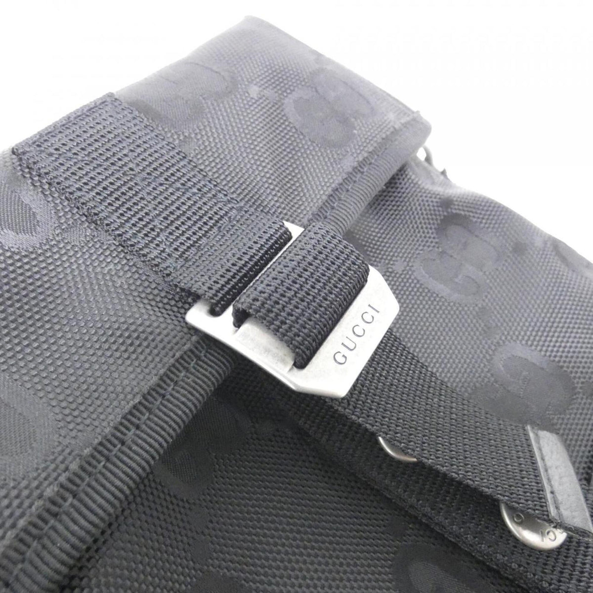 Gucci Black Nylon Shoulder Bag (Pre-Owned)