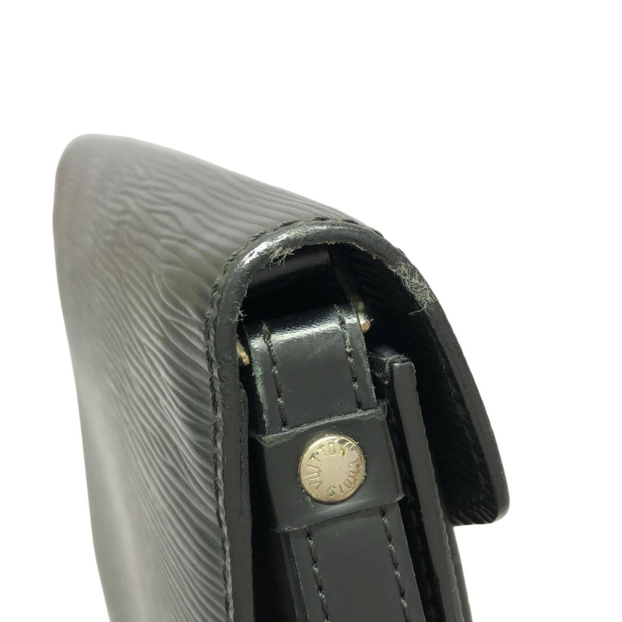 Louis Vuitton Black Leather Pochette (Pre-Owned)