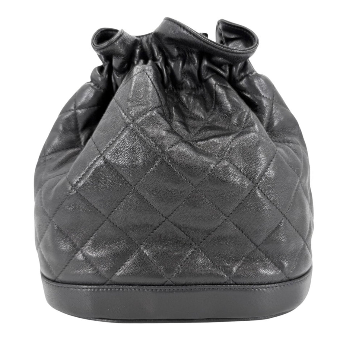 Chanel Black Leather Pochette Shoulder Bag (Pre-Owned)