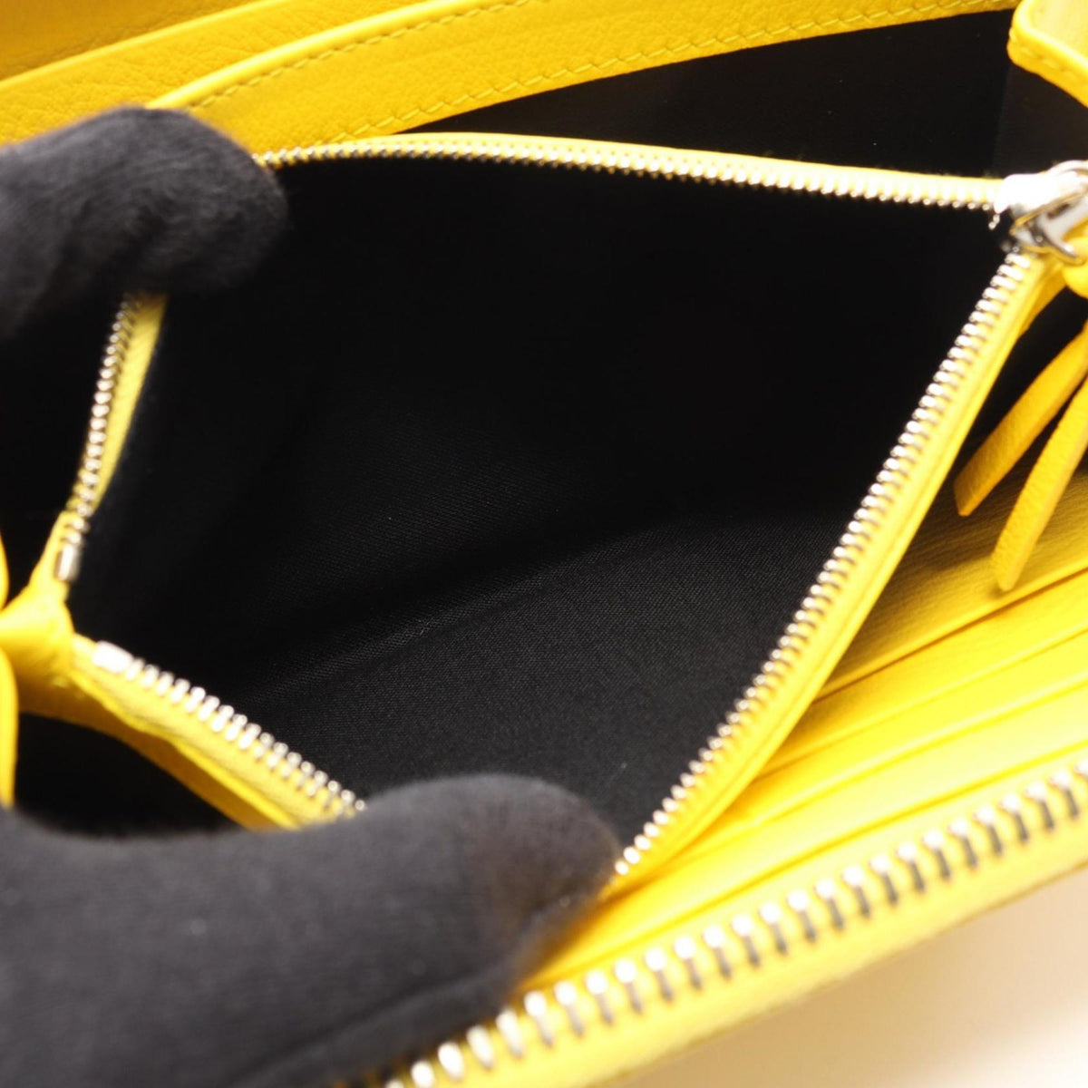Balenciaga Yellow Leather Long Wallet (Bi-Fold) (Pre-Owned)
