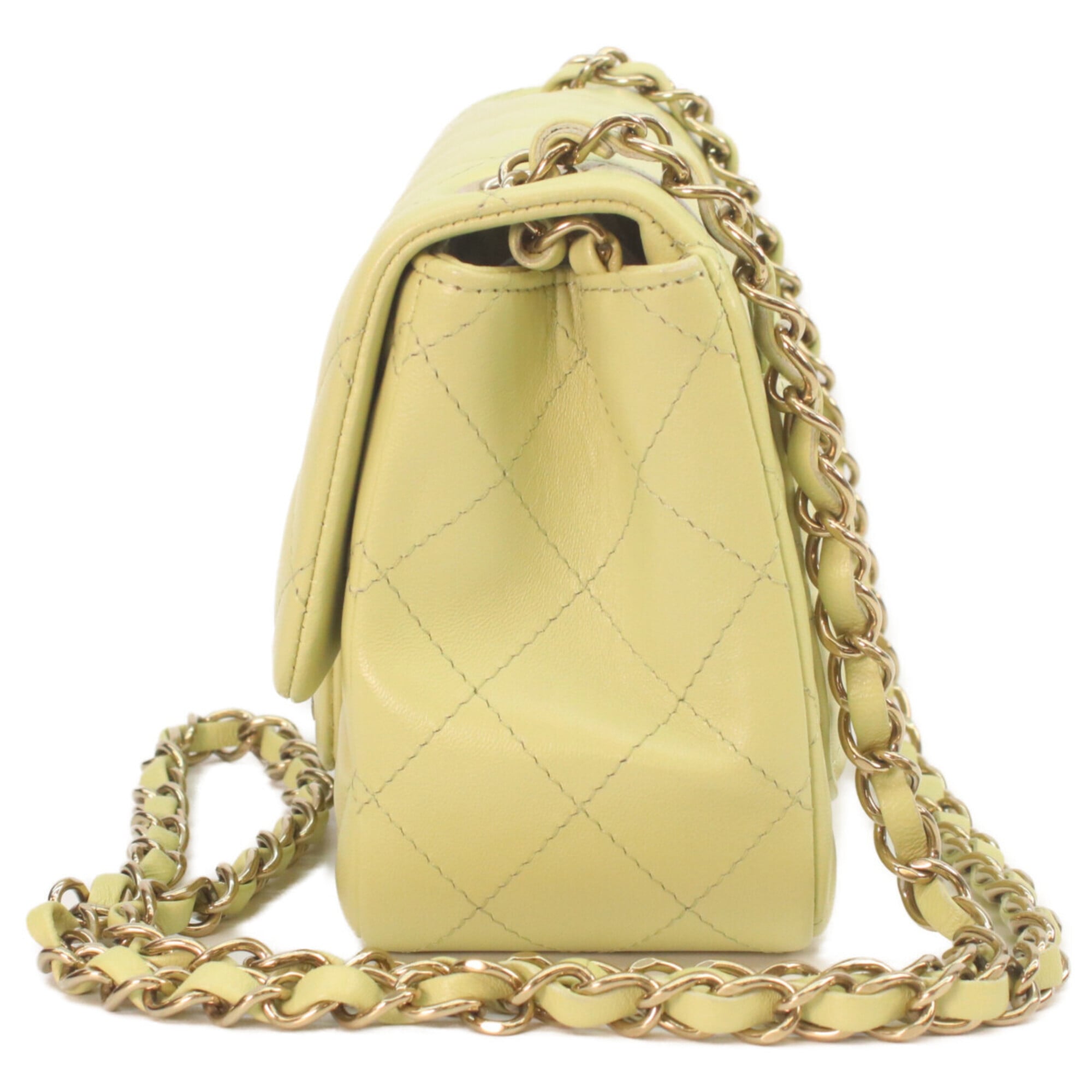 Chanel Gold Leather Shoulder Bag (Pre-Owned)