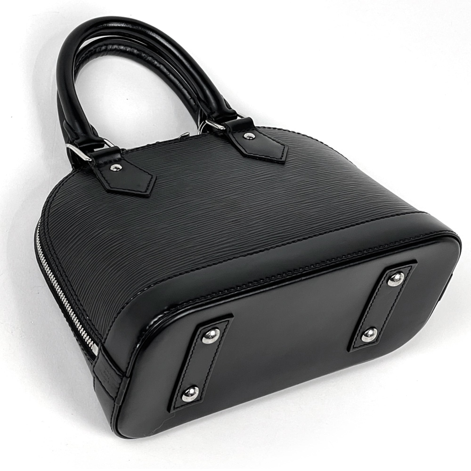Louis Vuitton Black Noir Epi Leather Handbag (Pre-Owned)