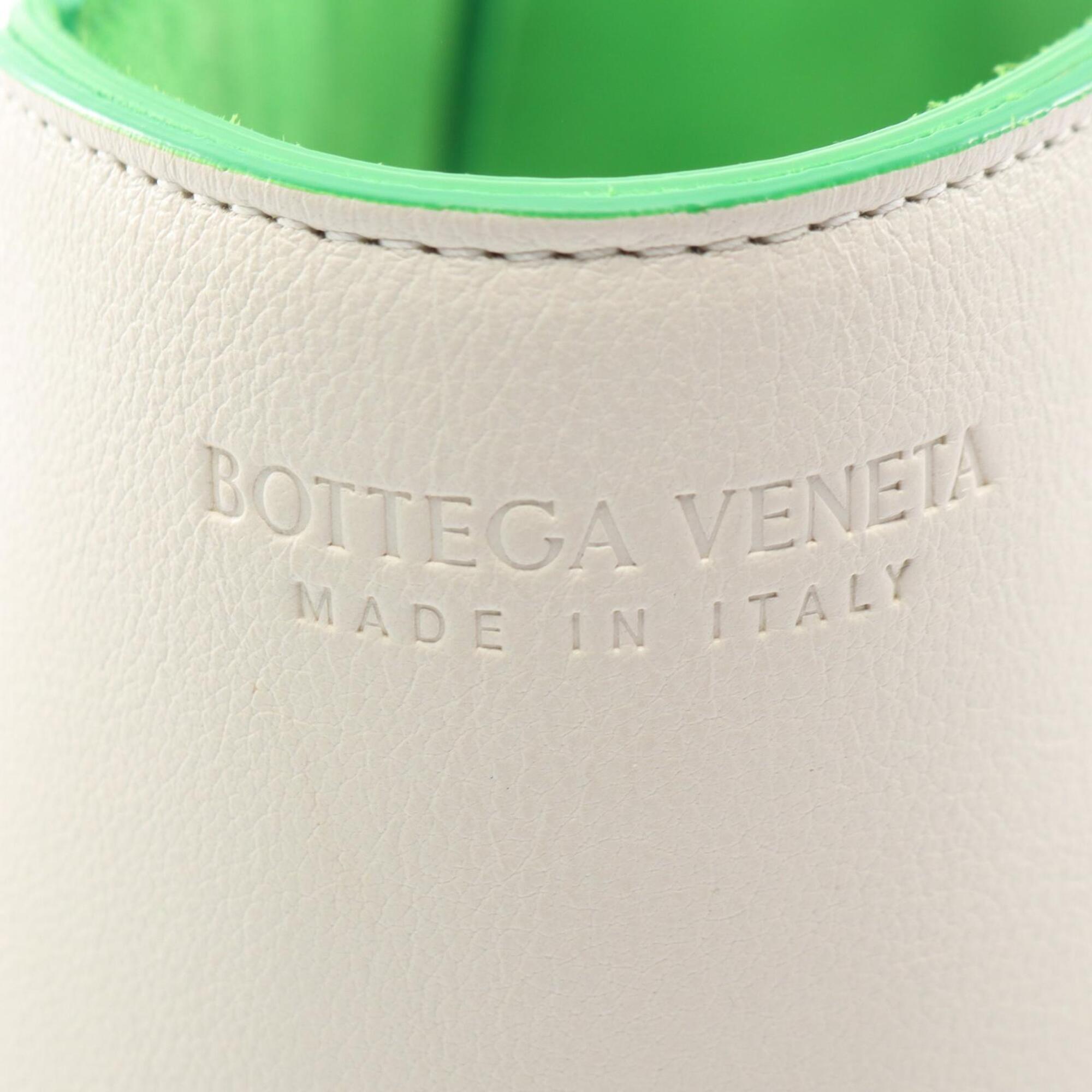 Bottega Veneta Green White Leather Handbag Pouch Tote Bag (Pre-Owned)