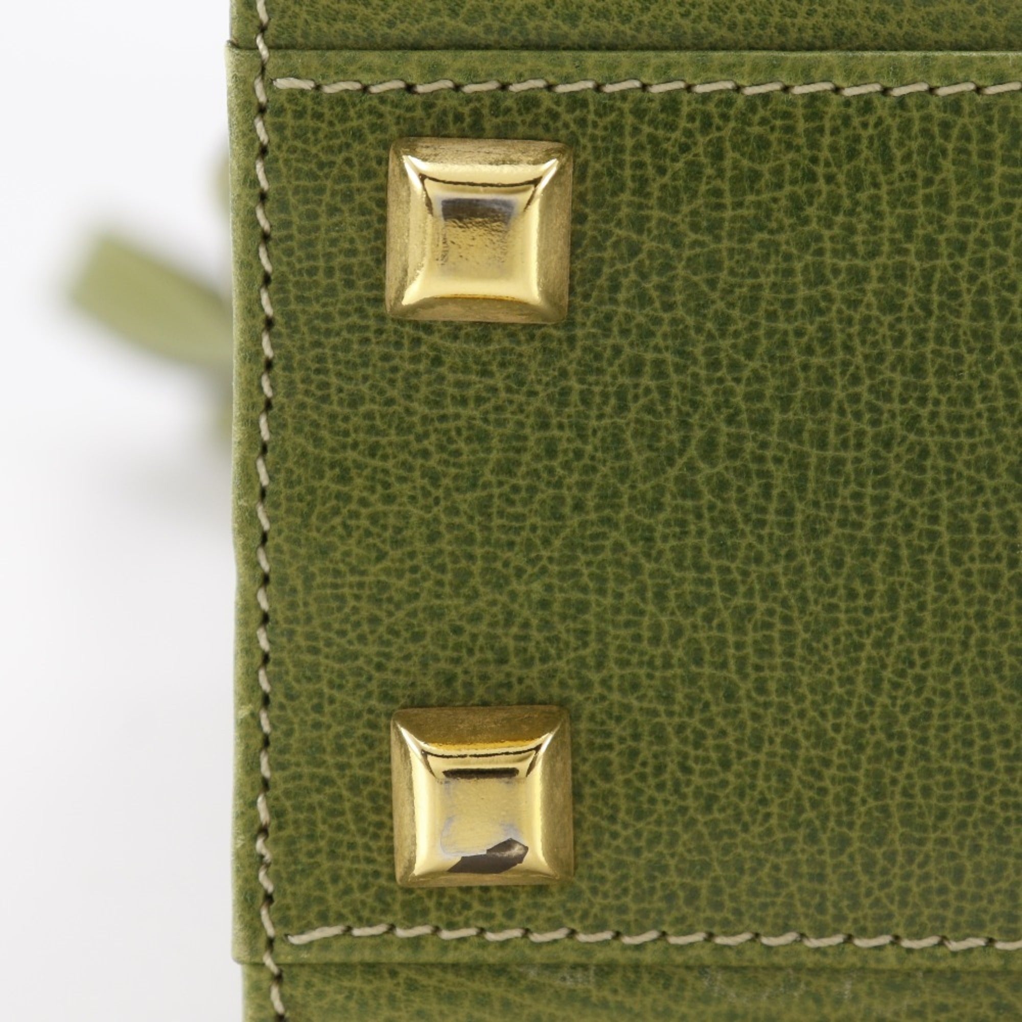 Salvatore Ferragamo Green Leather Shoulder Bag (Pre-Owned)