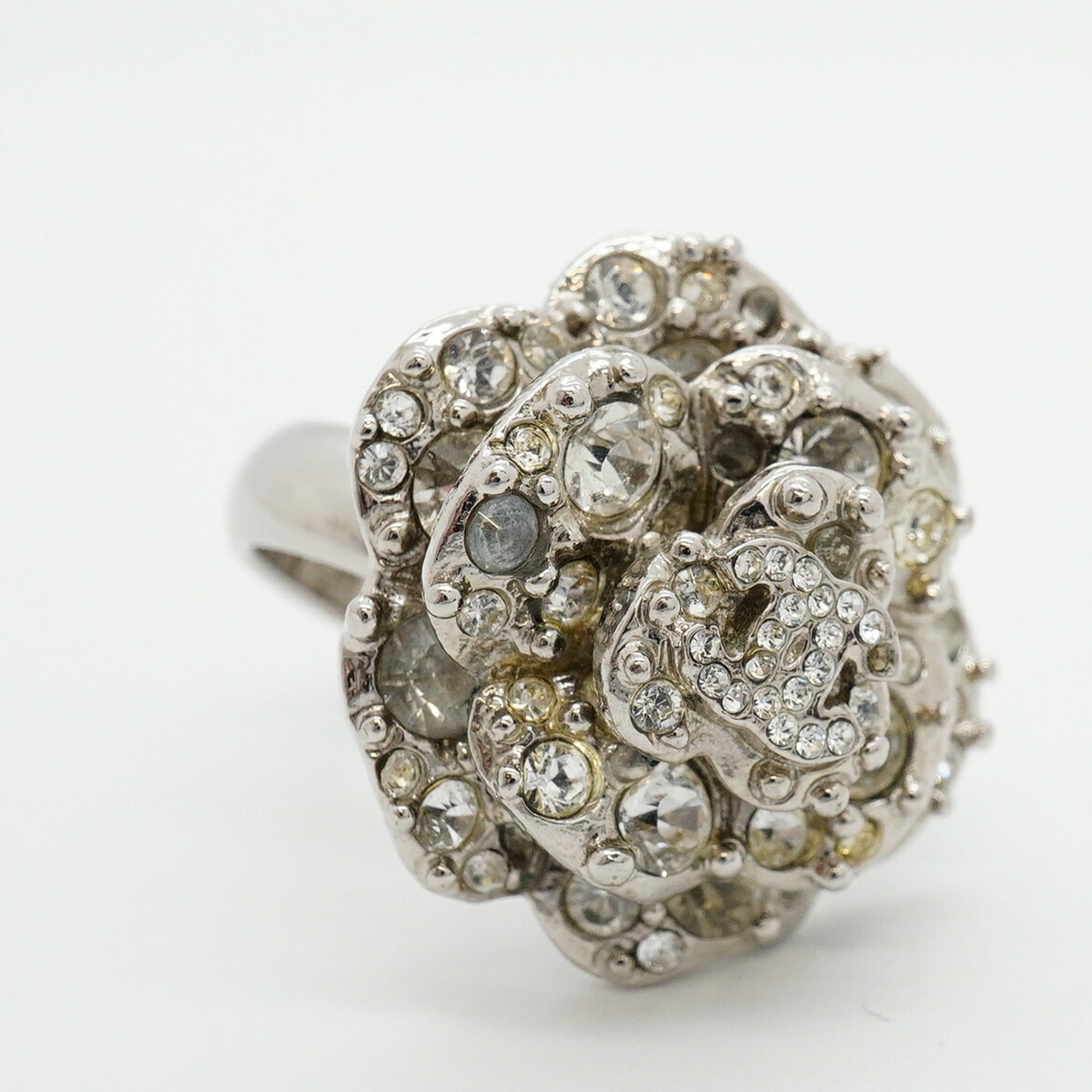 Chanel Silver Metal Rhinestone Band Ring (Pre-Owned)