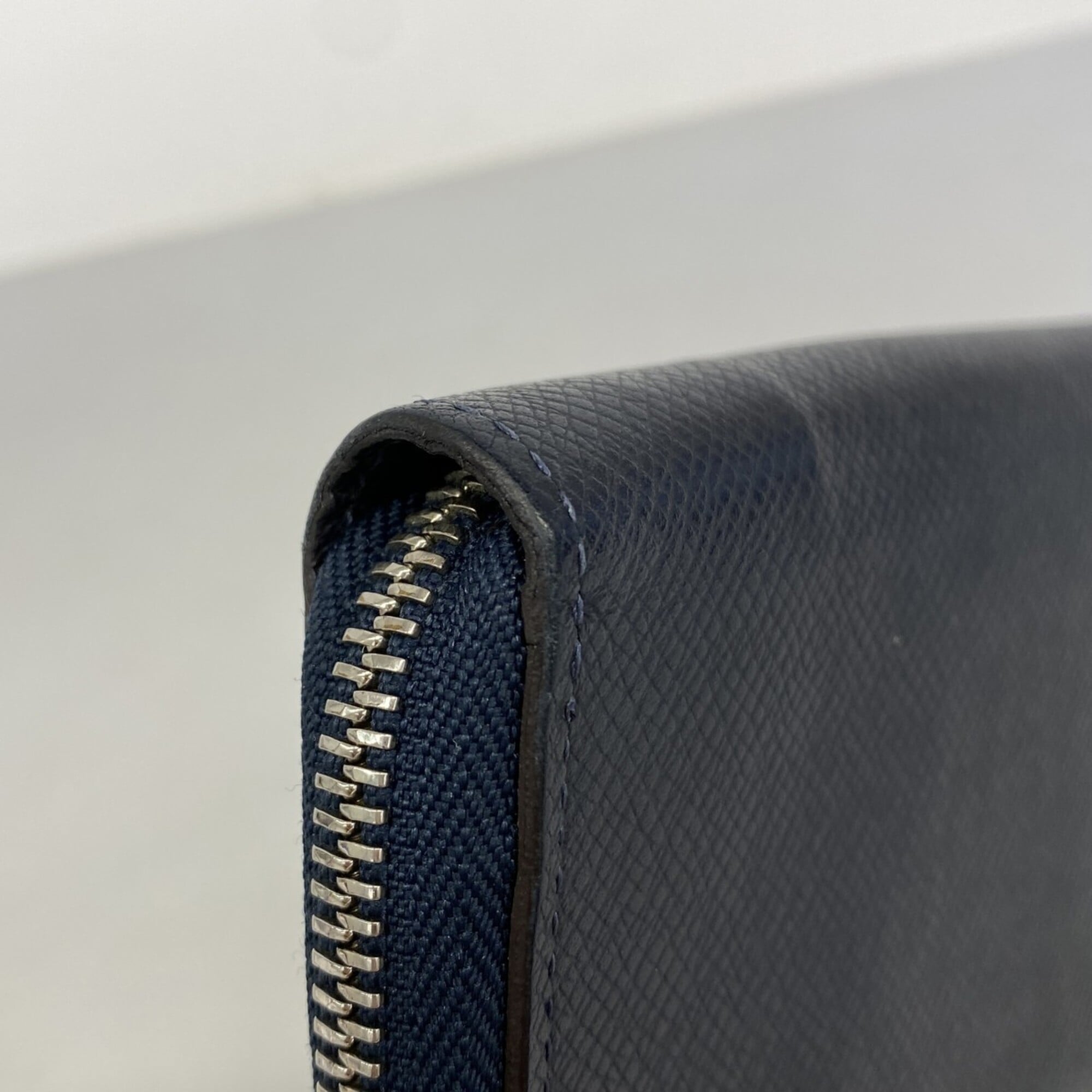 Louis Vuitton Navy Blue Long Wallet (Bi-Fold) (Pre-Owned)
