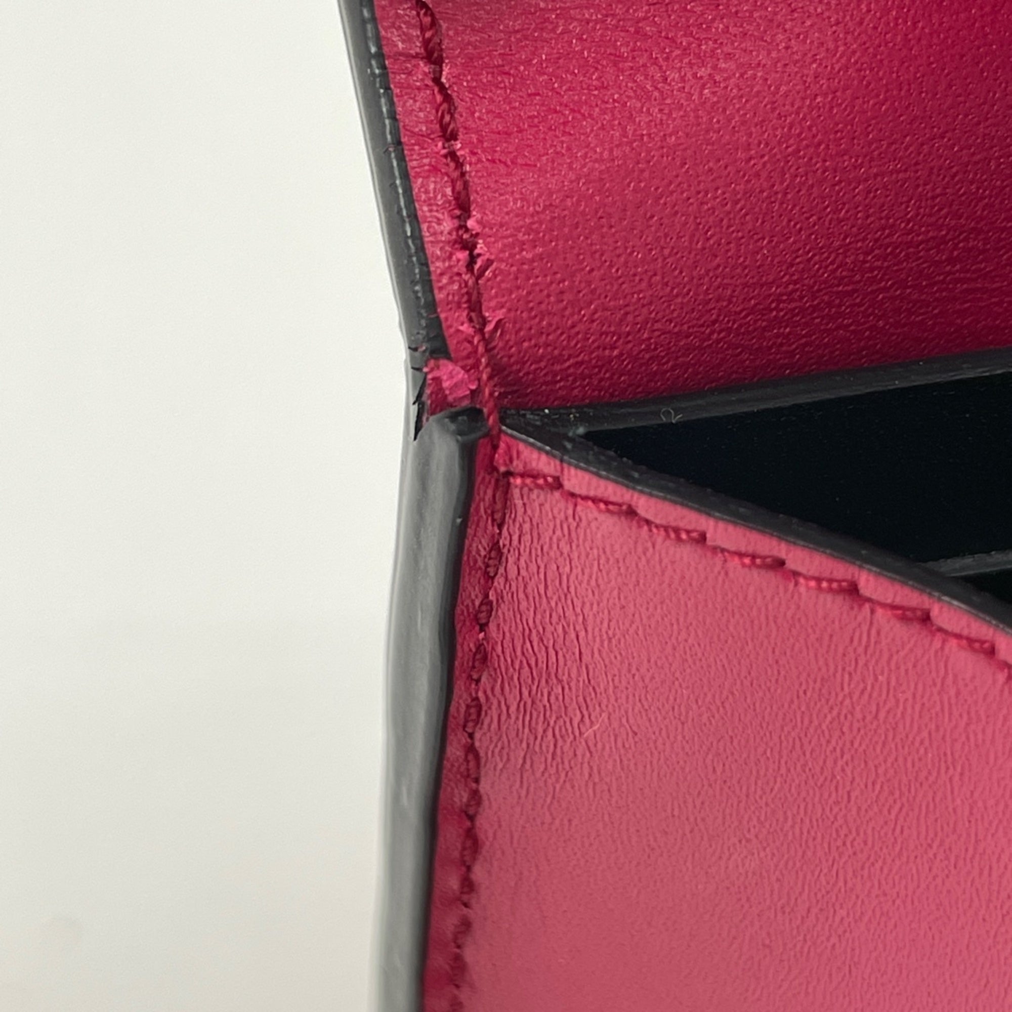 Bvlgari Red Color Leather Clutch Bag Shoulder Bag (Pre-Owned)