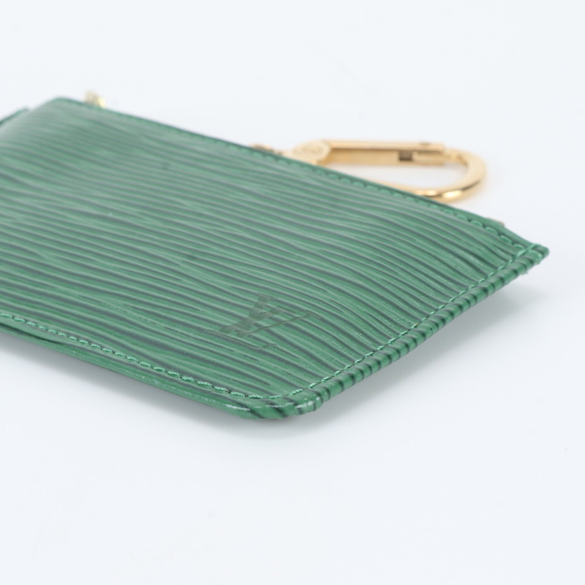 Louis Vuitton Borneo Green Leather Coin Purse/Coin Case (Pre-Owned)