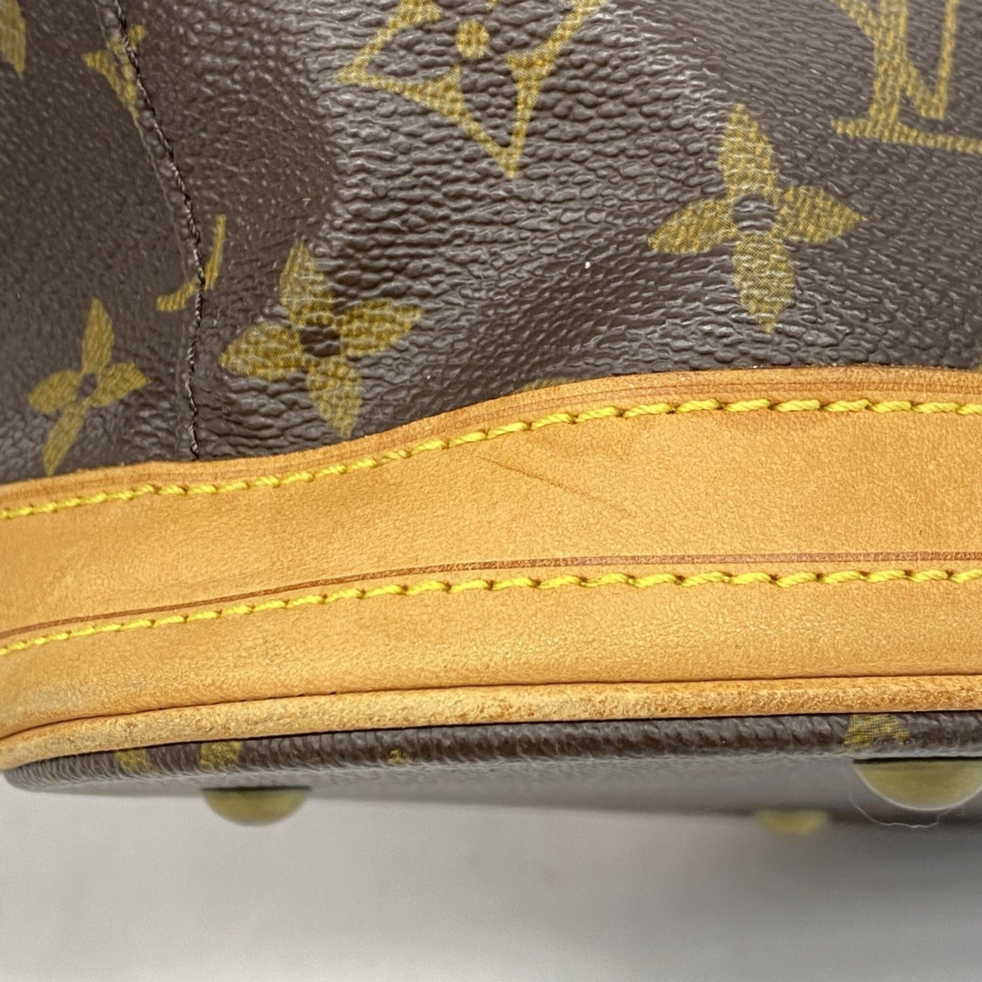 Louis Vuitton Brown Tote Bag (Pre-Owned)