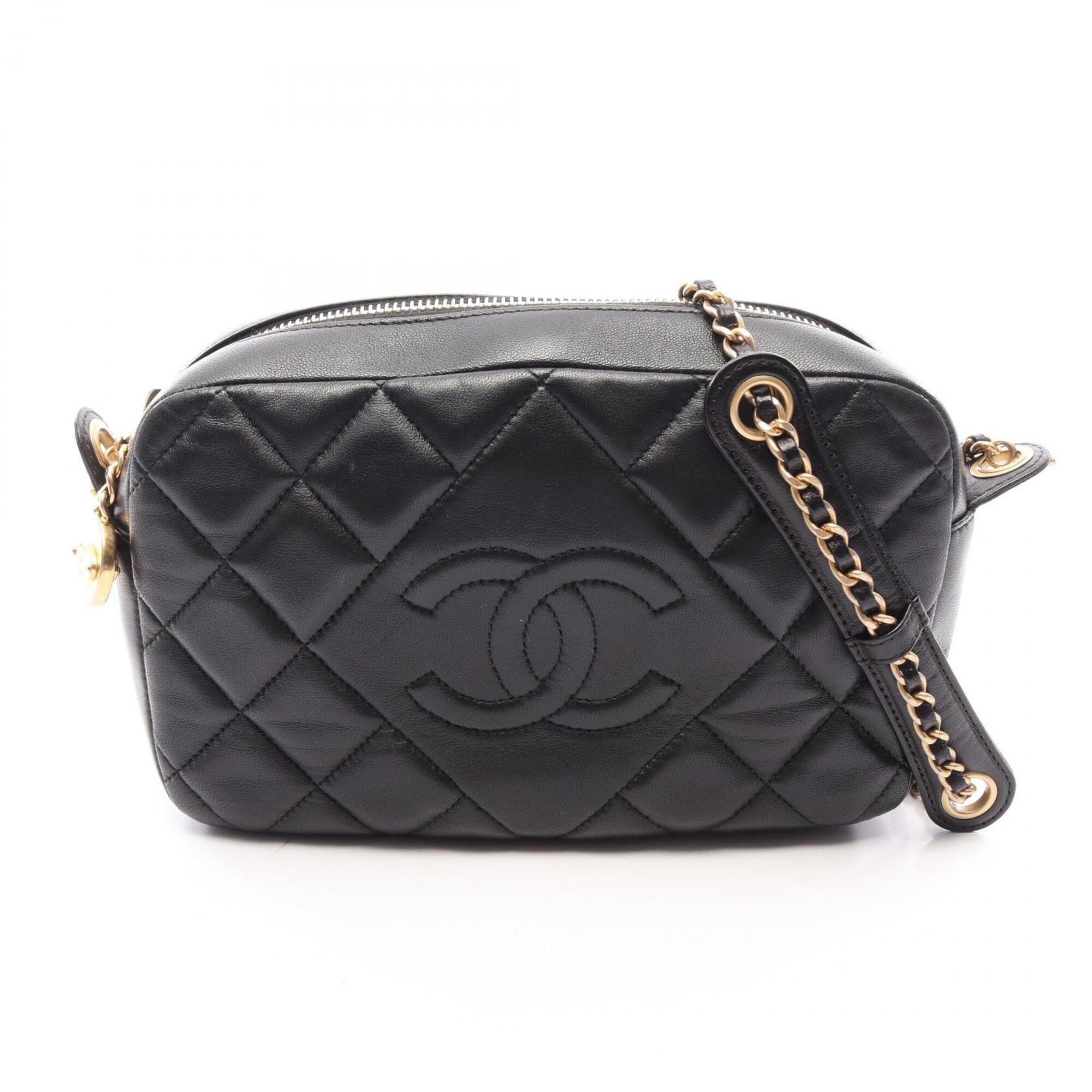 Chanel Black Leather Handbag Shoulder Bag (Pre-Owned)