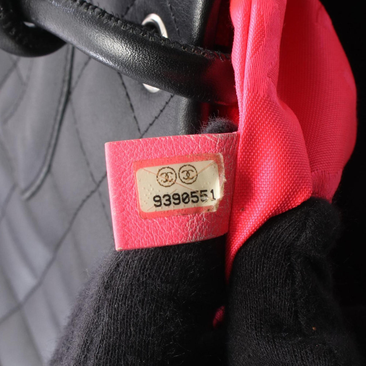 Chanel Black Leather Handbag Tote Bag (Pre-Owned)