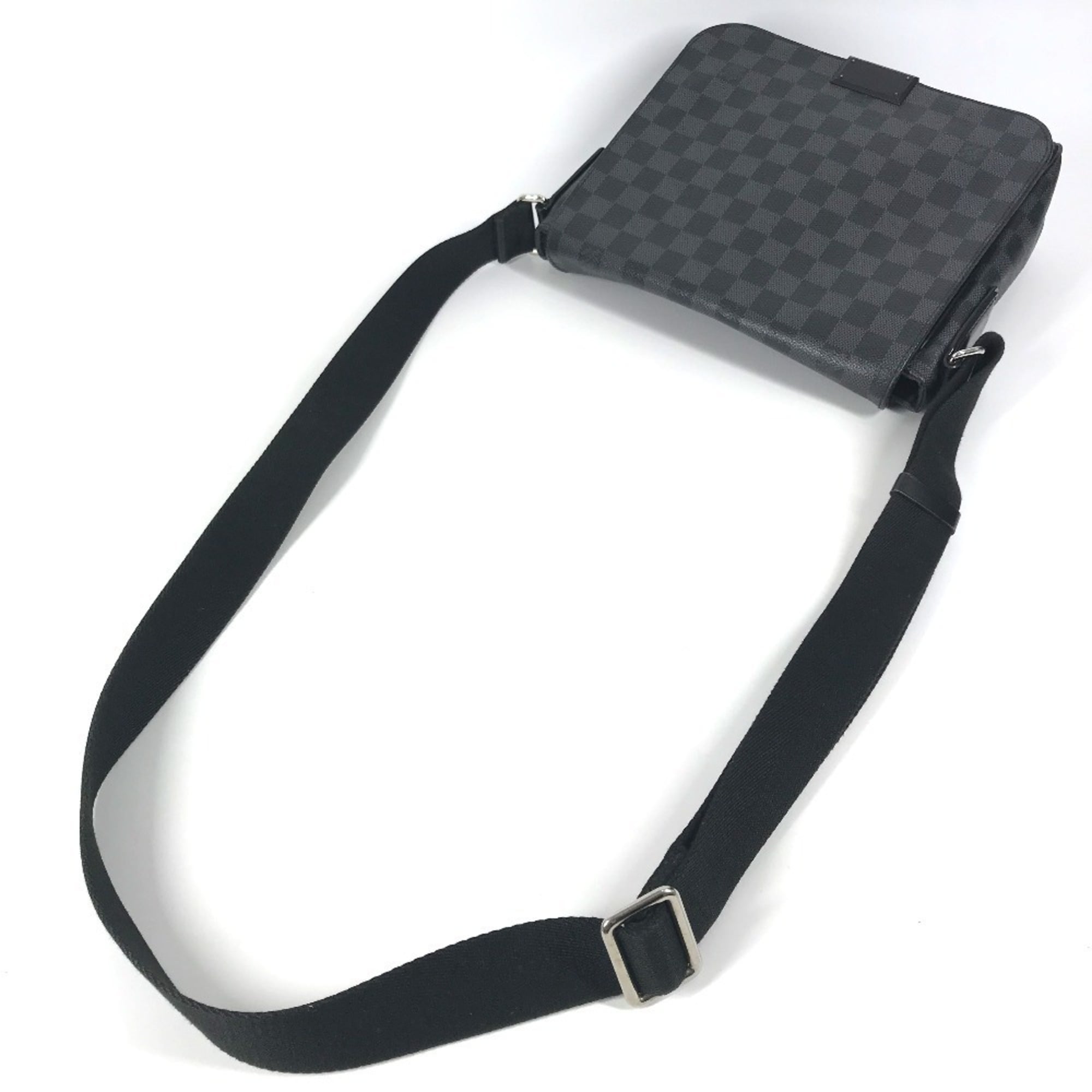Louis Vuitton Black Damier Graphite Messenger Bag Shoulder Bag (Pre-Owned)