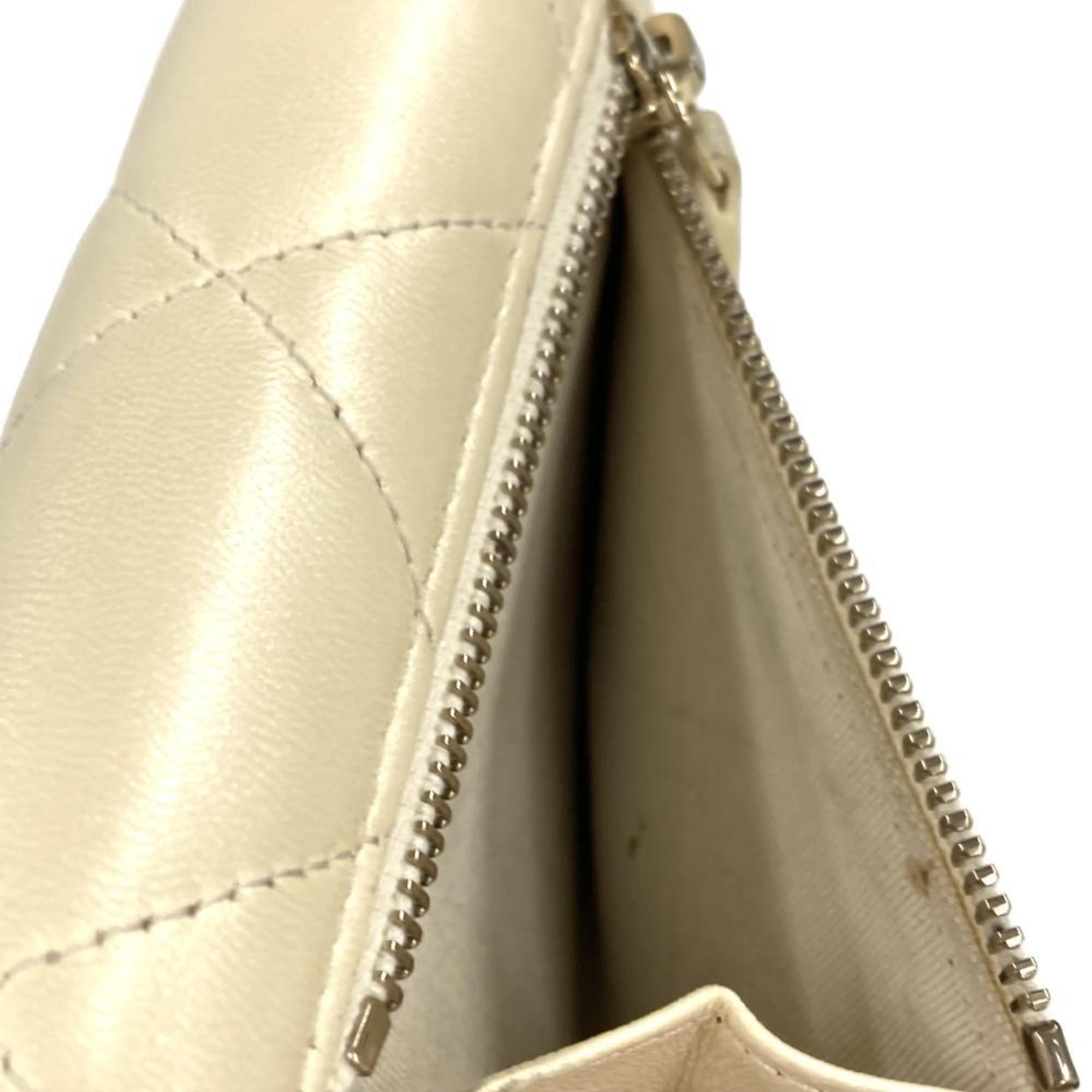 Chanel White Leather Wallet (Tri-Fold) (Pre-Owned)