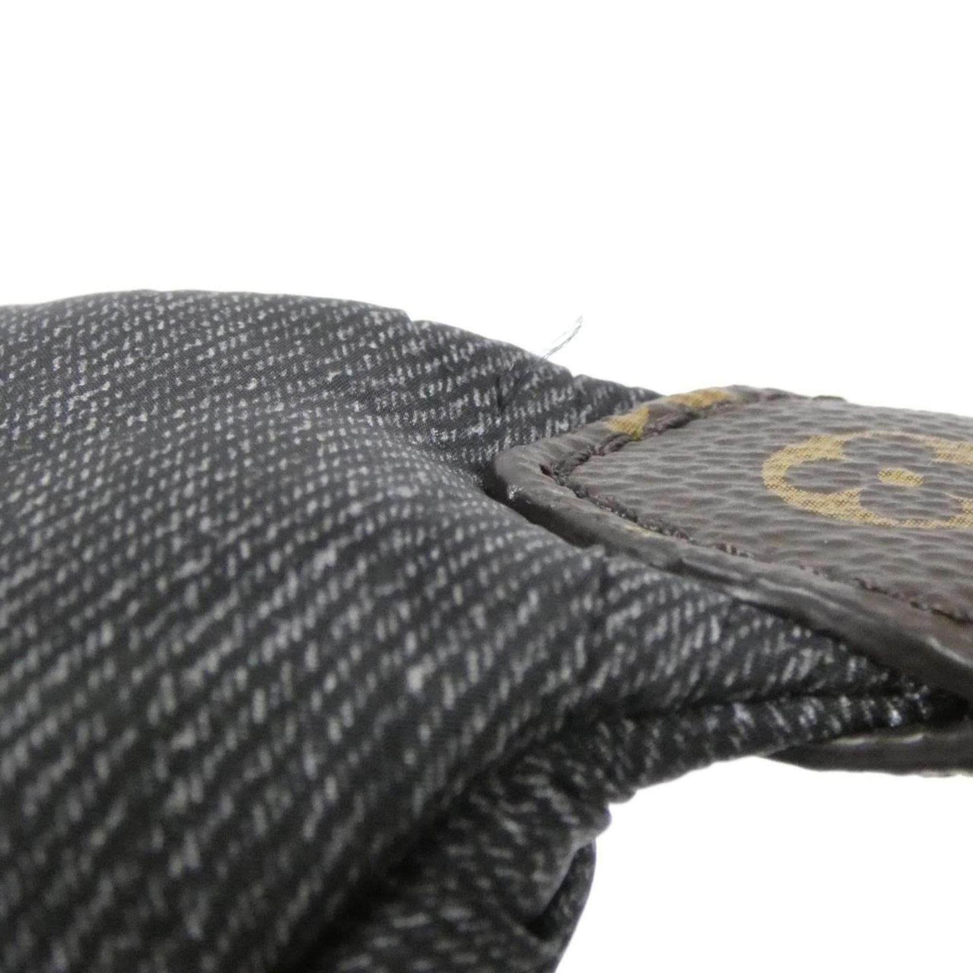 Louis Vuitton Black Nylon Shoulder Bag (Pre-Owned)