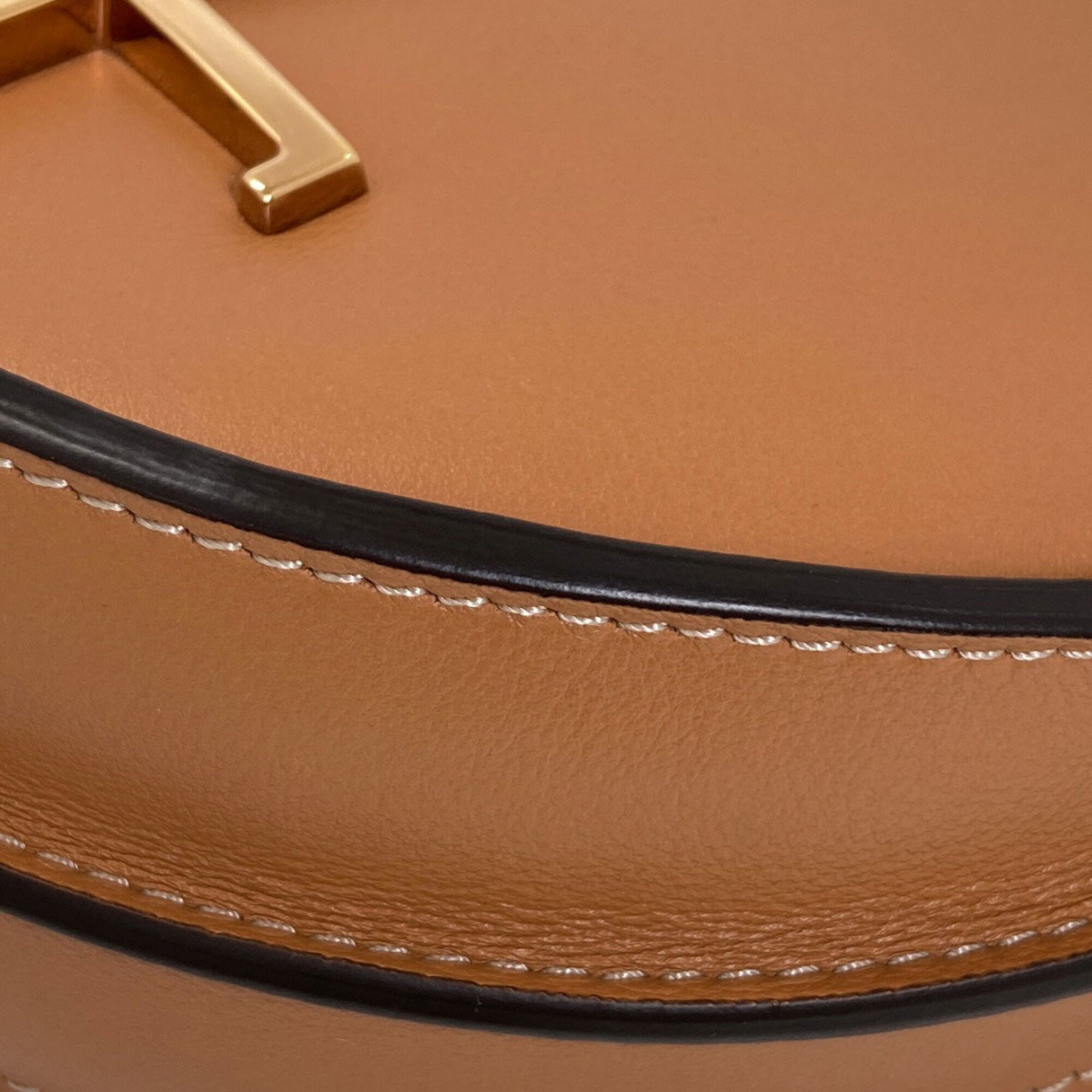 Tod's Brown Leather Handbag (Pre-Owned)
