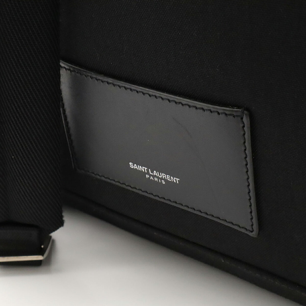 Yves Saint Laurent Black Nylon Canvas Backpack (Pre-Owned)