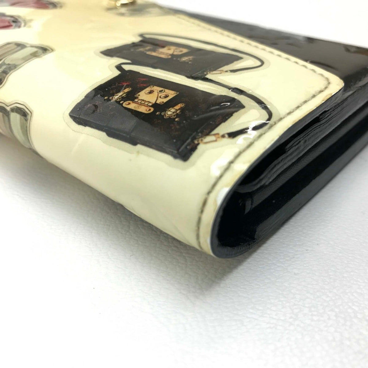 Louis Vuitton White Leather Long Wallet (Bi-Fold) (Pre-Owned)