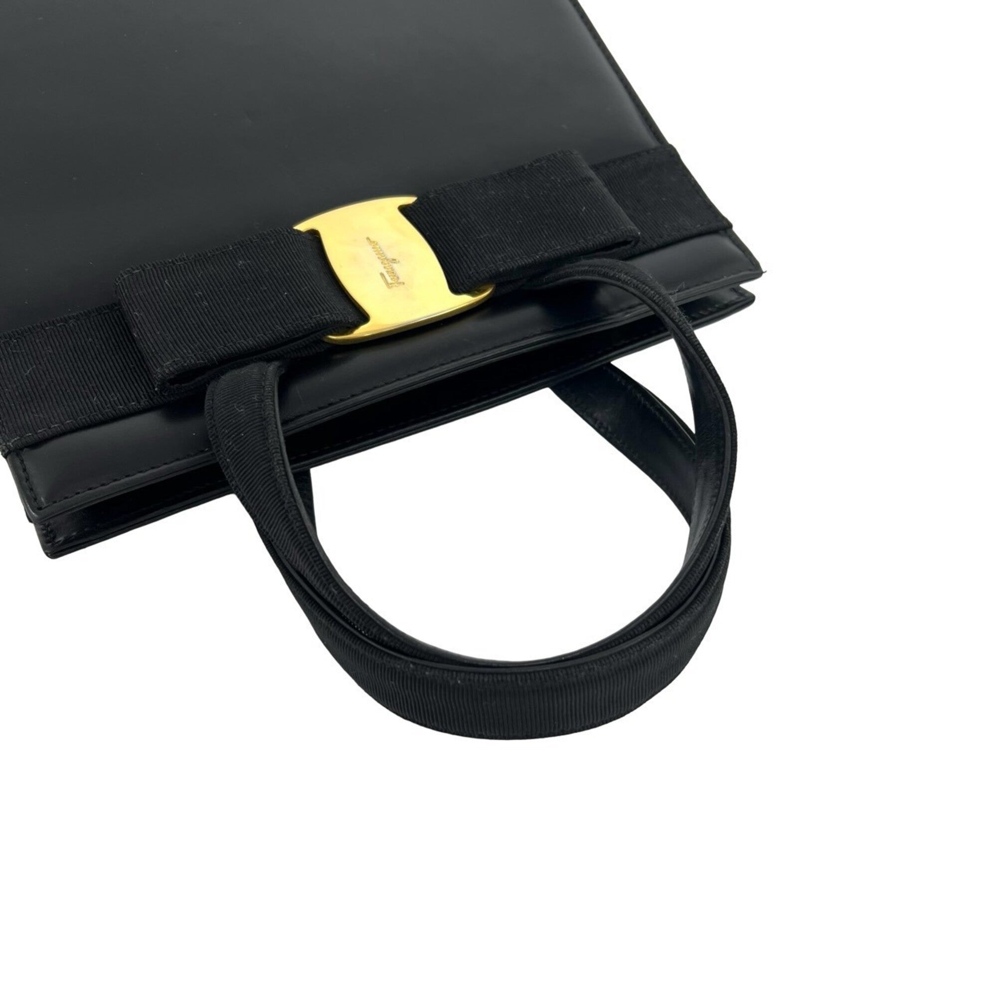 Salvatore Ferragamo Black Leather Handbag Shoulder Bag (Pre-Owned)