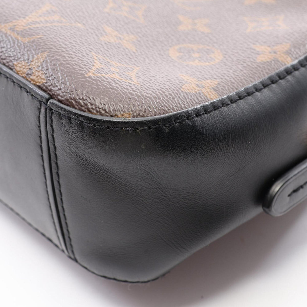 Louis Vuitton Brown Noir Pvc Leather Handbag Shoulder Bag (Pre-Owned)
