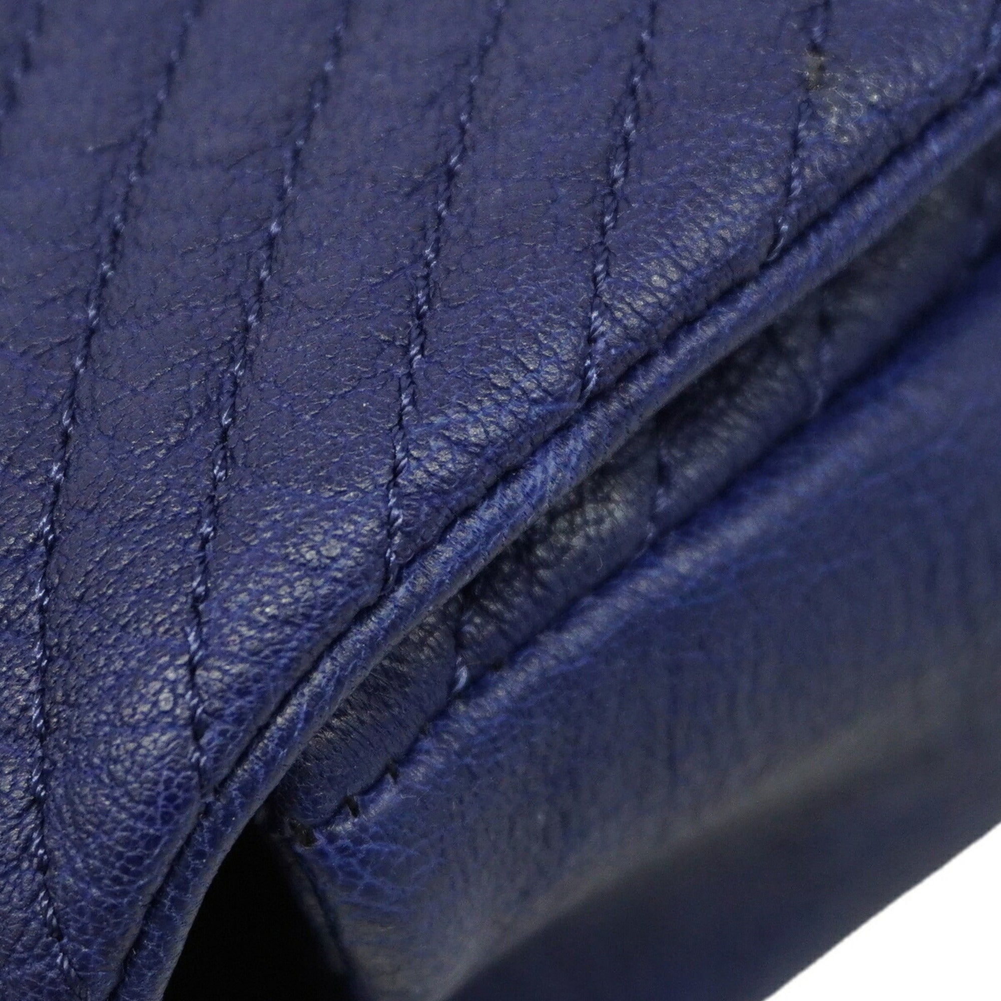 Chanel Navy Leather Shoulder Bag (Pre-Owned)