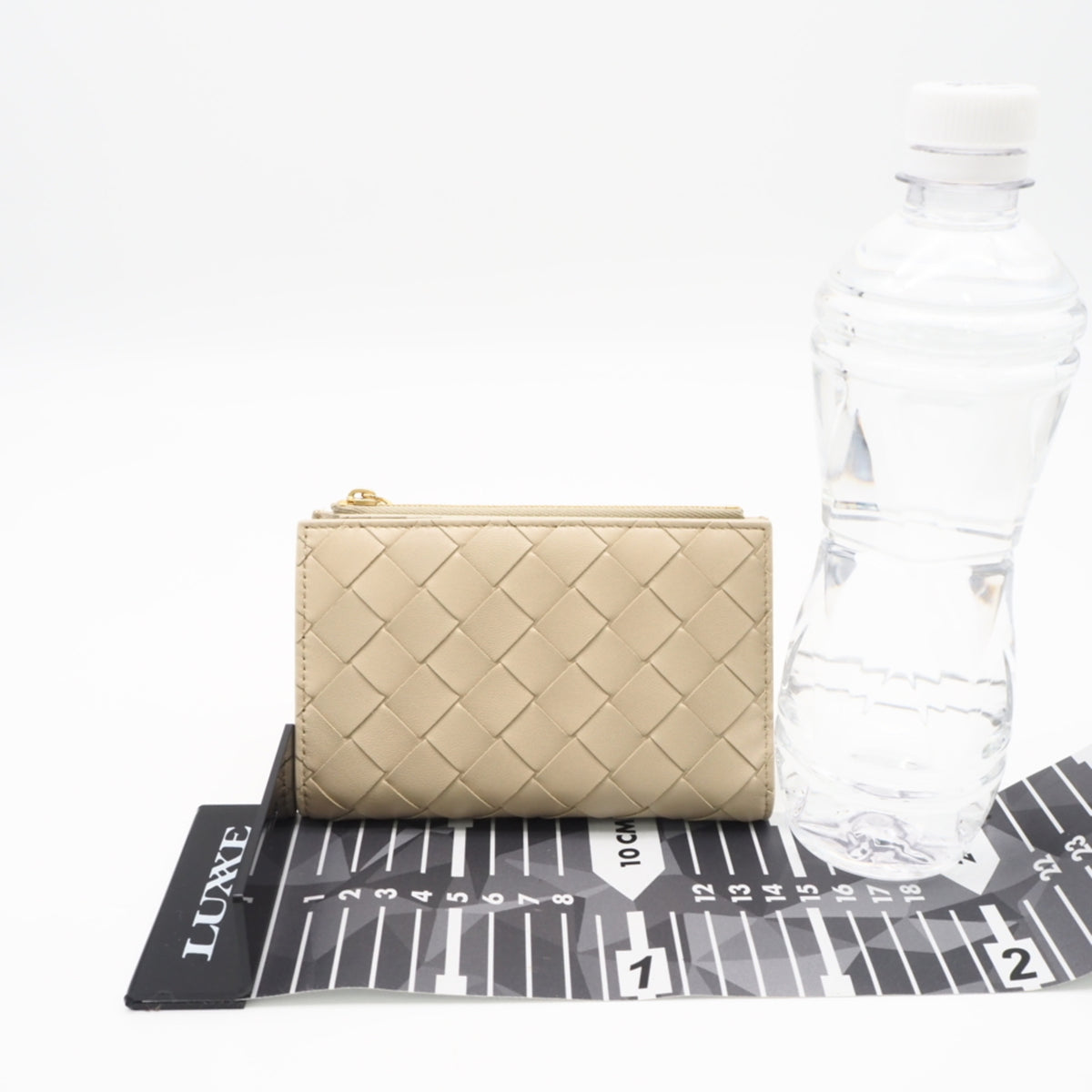 Bottega Veneta Intrecciato Beige Leather Wallet (Bi-Fold) (Pre-Owned)