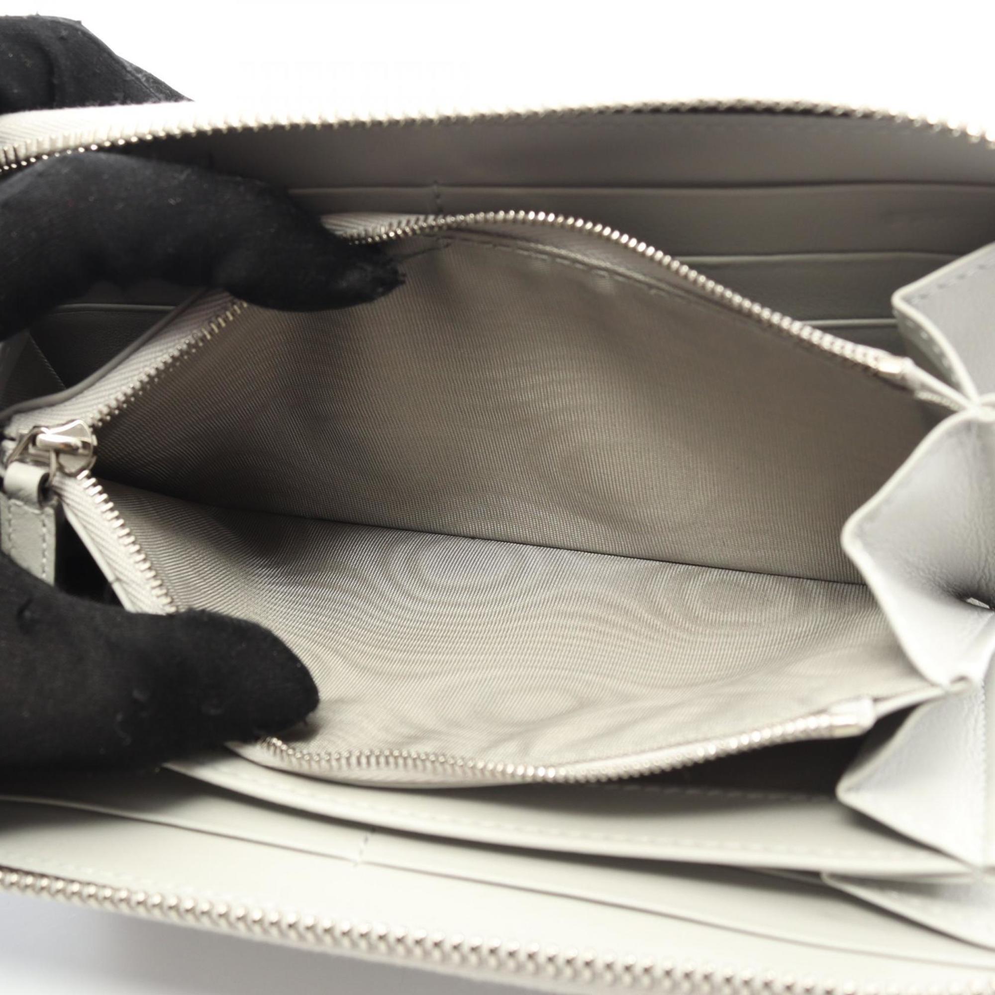 Gucci Gray Leather Long Wallet (Bi-Fold) (Pre-Owned)