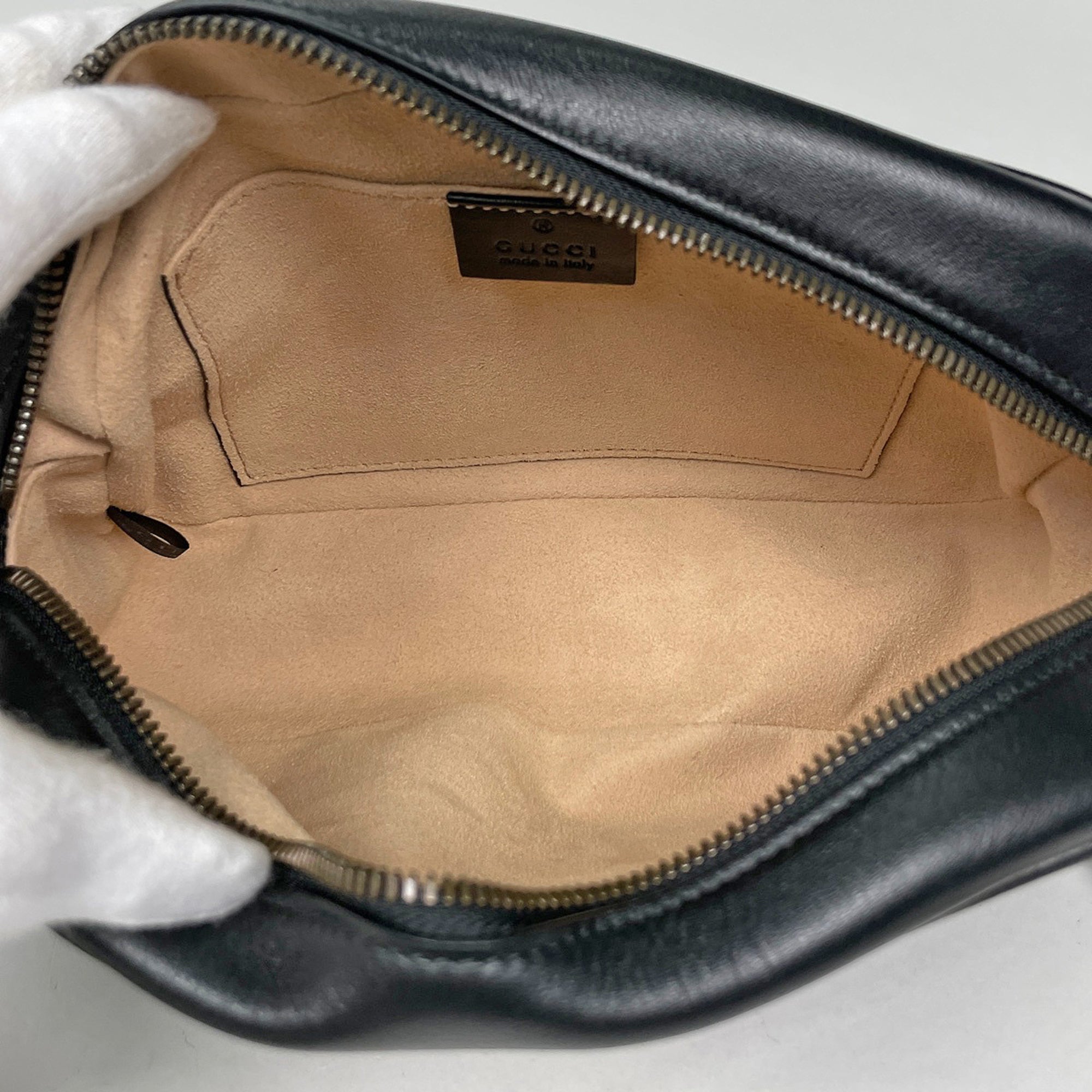 Gucci Gg Marmont Black Leather Shoulder Bag (Pre-Owned)