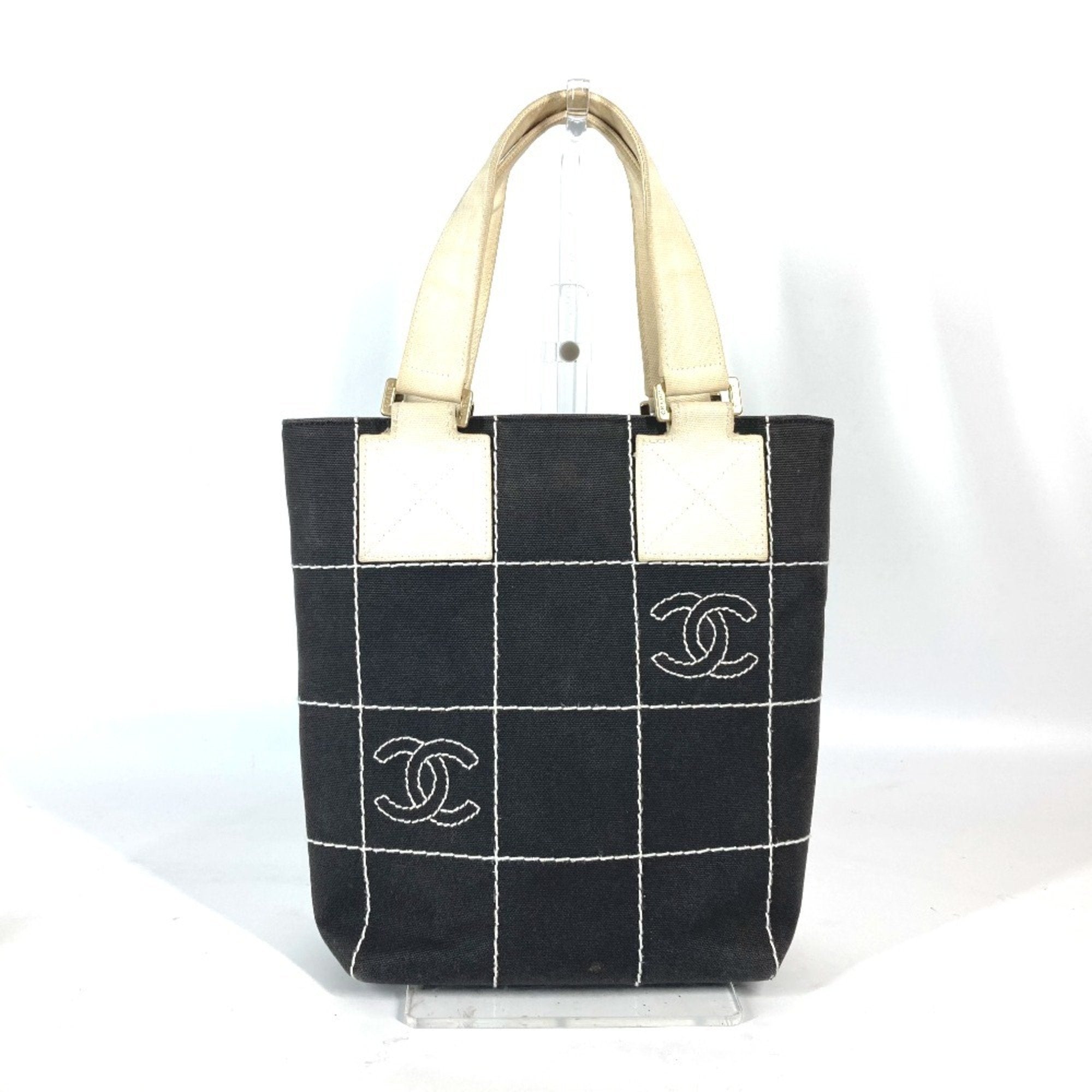 Chanel Black White Canvas Handbag Tote Bag (Pre-Owned)