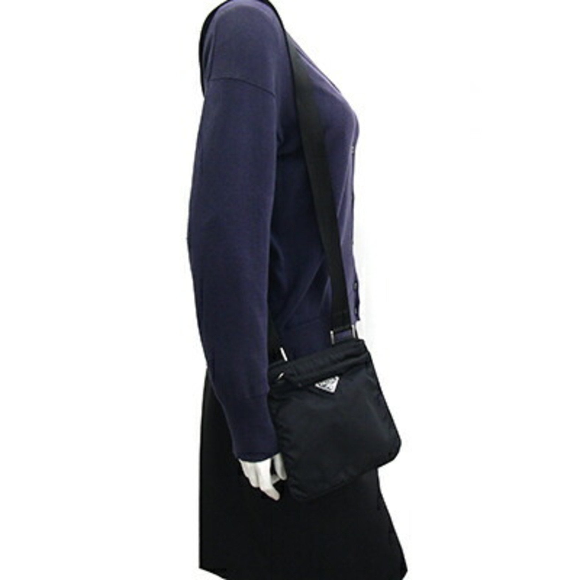 Prada Black Nylon Pochette Shoulder Bag (Pre-Owned)