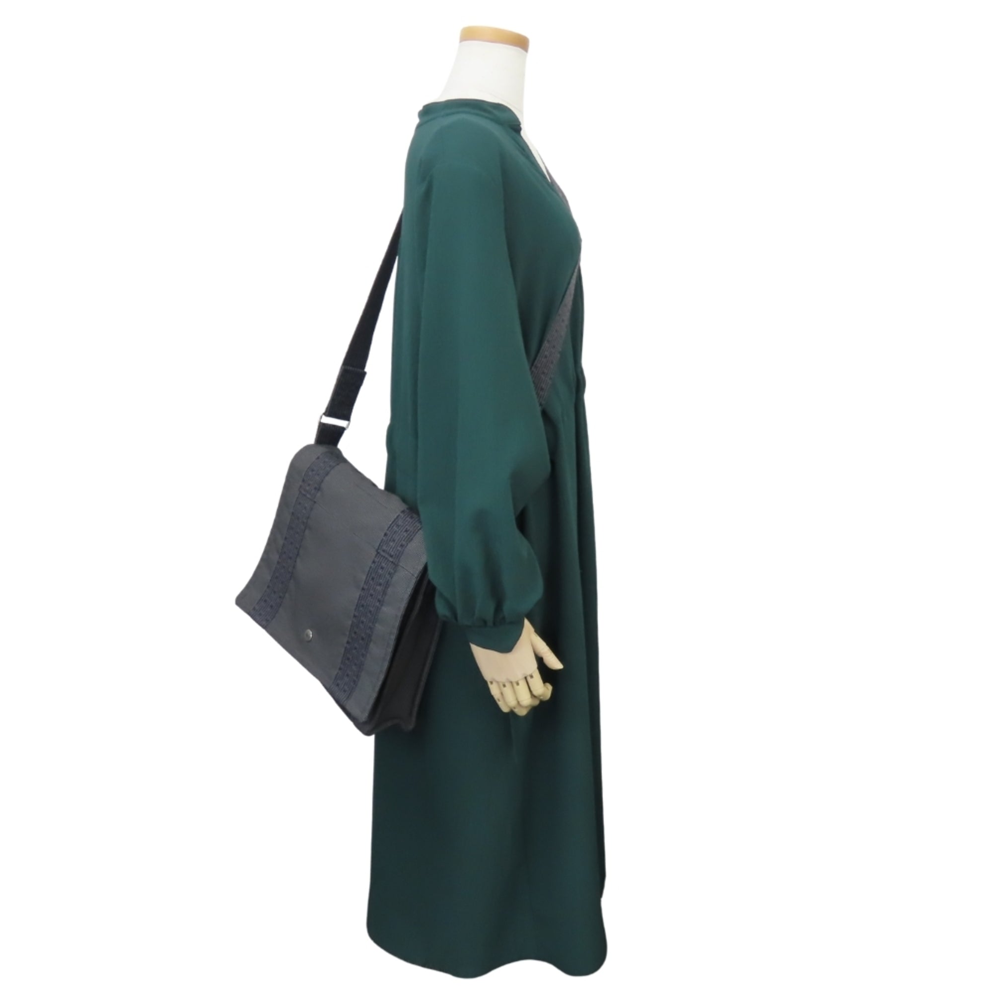 Hermes Her Line Gray Cotton Canvas Shoulder Bag (Pre-Owned)