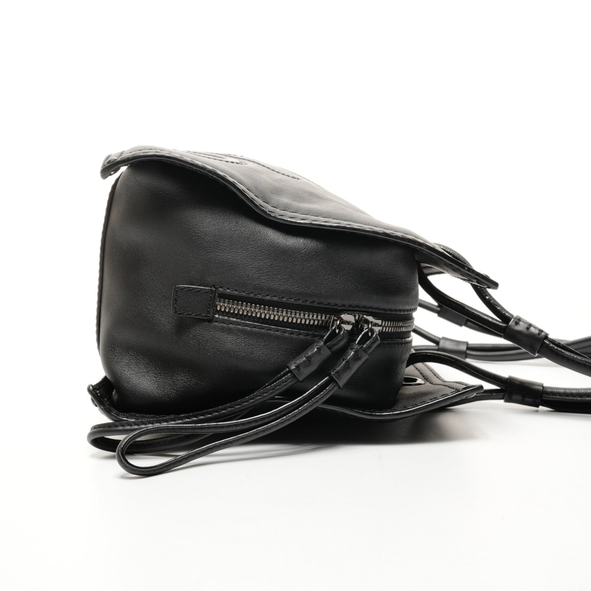 Loewe Black Leather Shoulder Bag Tote Bag (Pre-Owned)