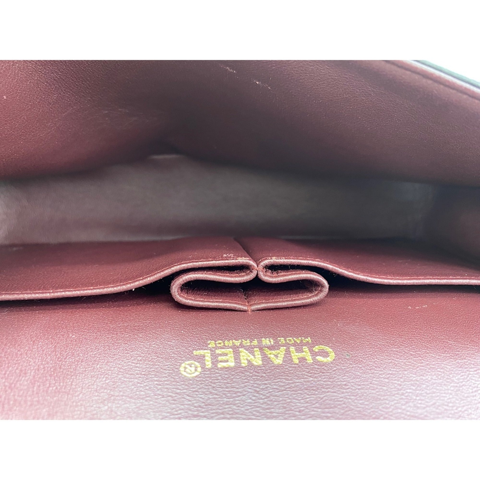 Chanel Matelasse Black Shoulder Bag (Pre-Owned)
