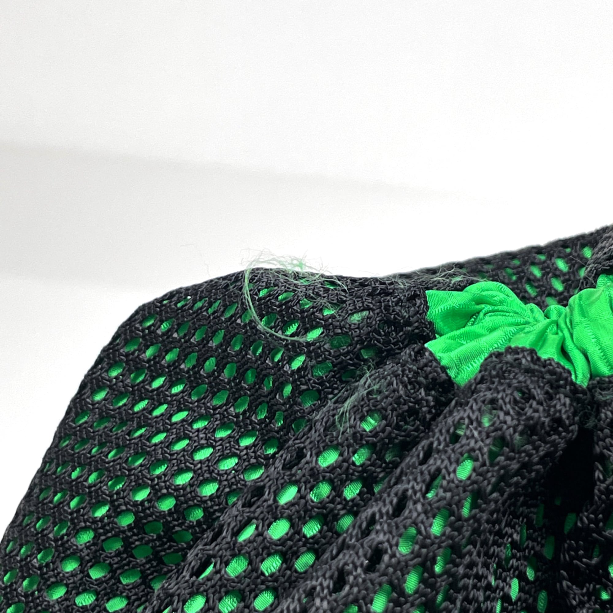 Bottega Veneta Black Green Nylon Messenger Bag (Pre-Owned)