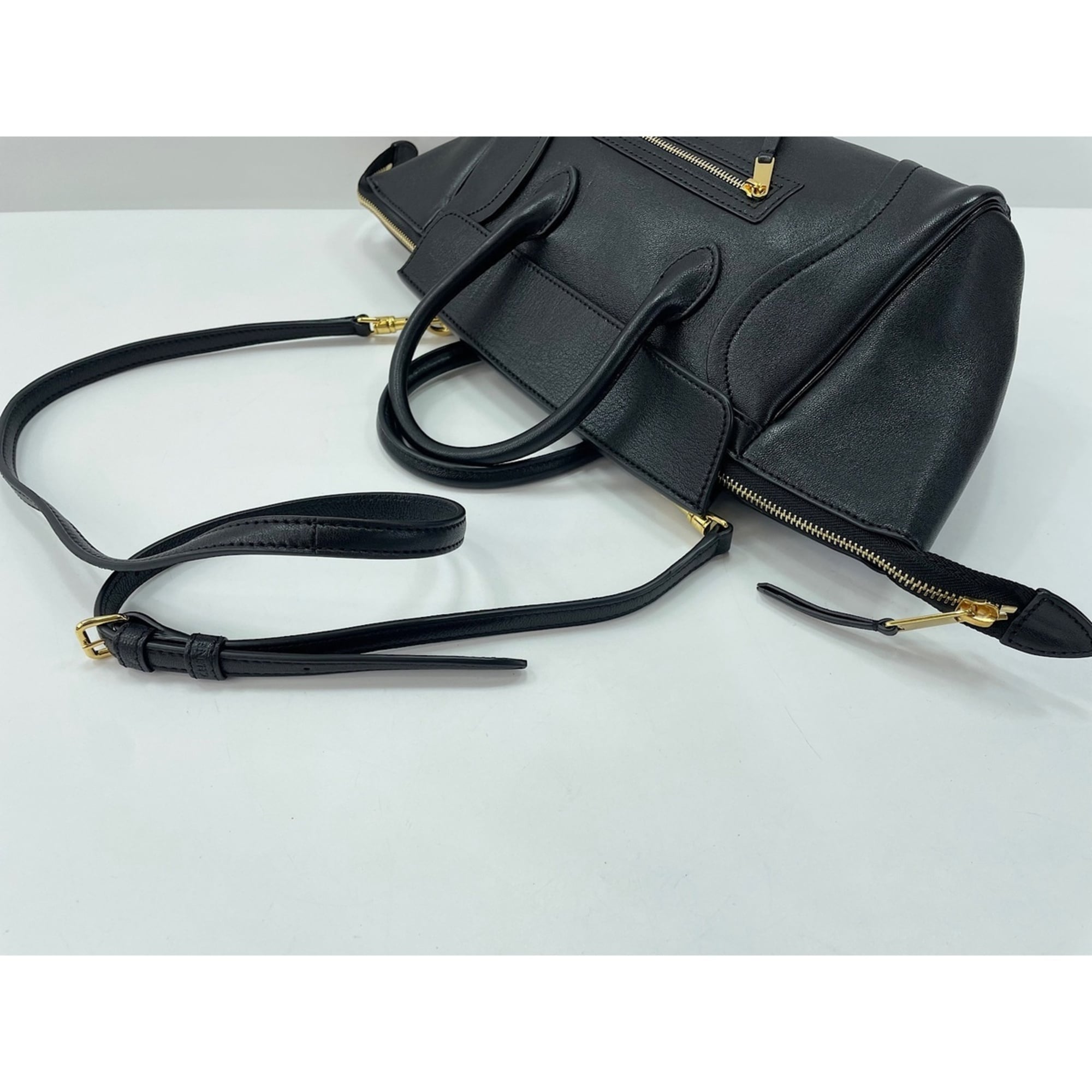 Celine Luggage Black Shoulder Bag (Pre-Owned)