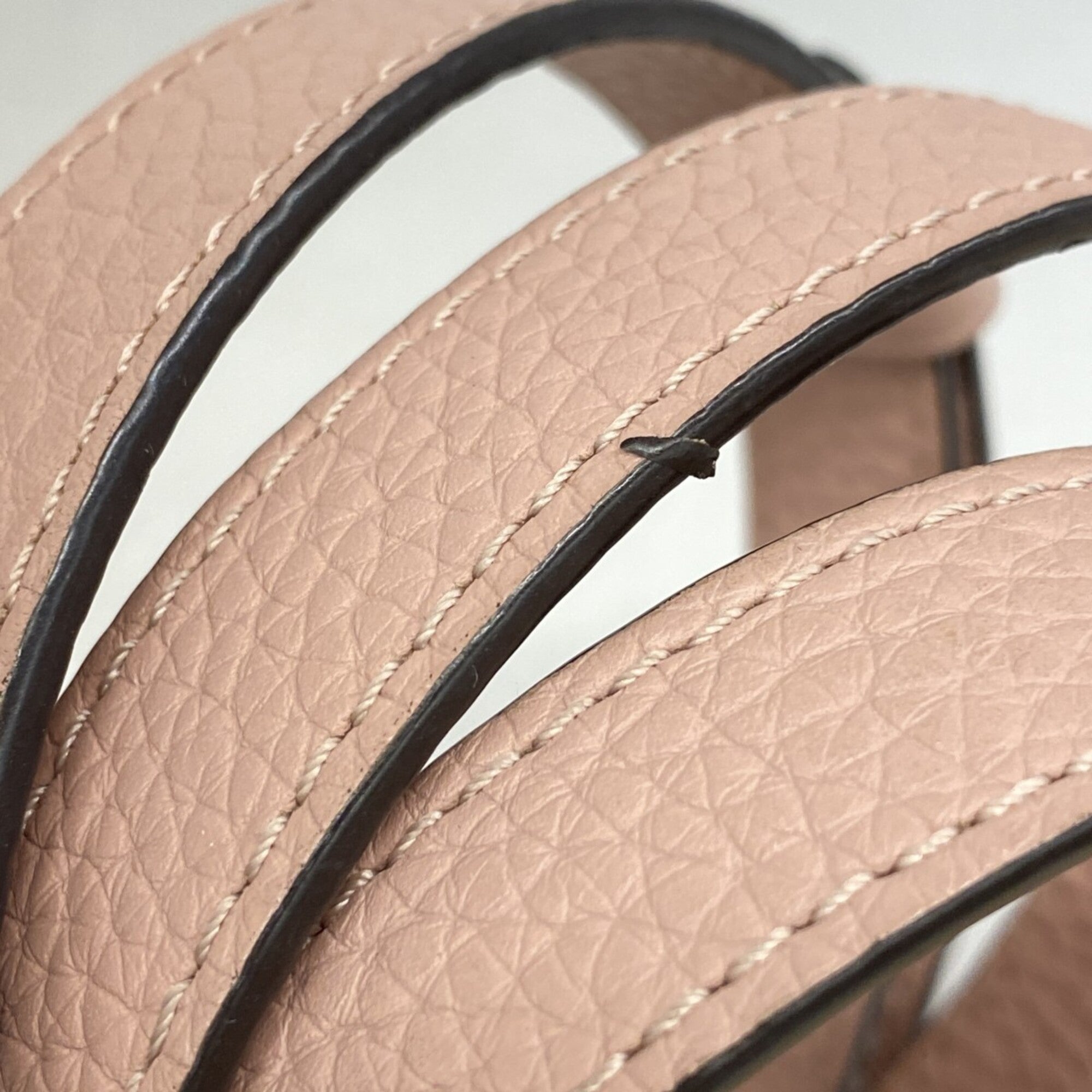 Louis Vuitton Magnolia Handbag (Pre-Owned)
