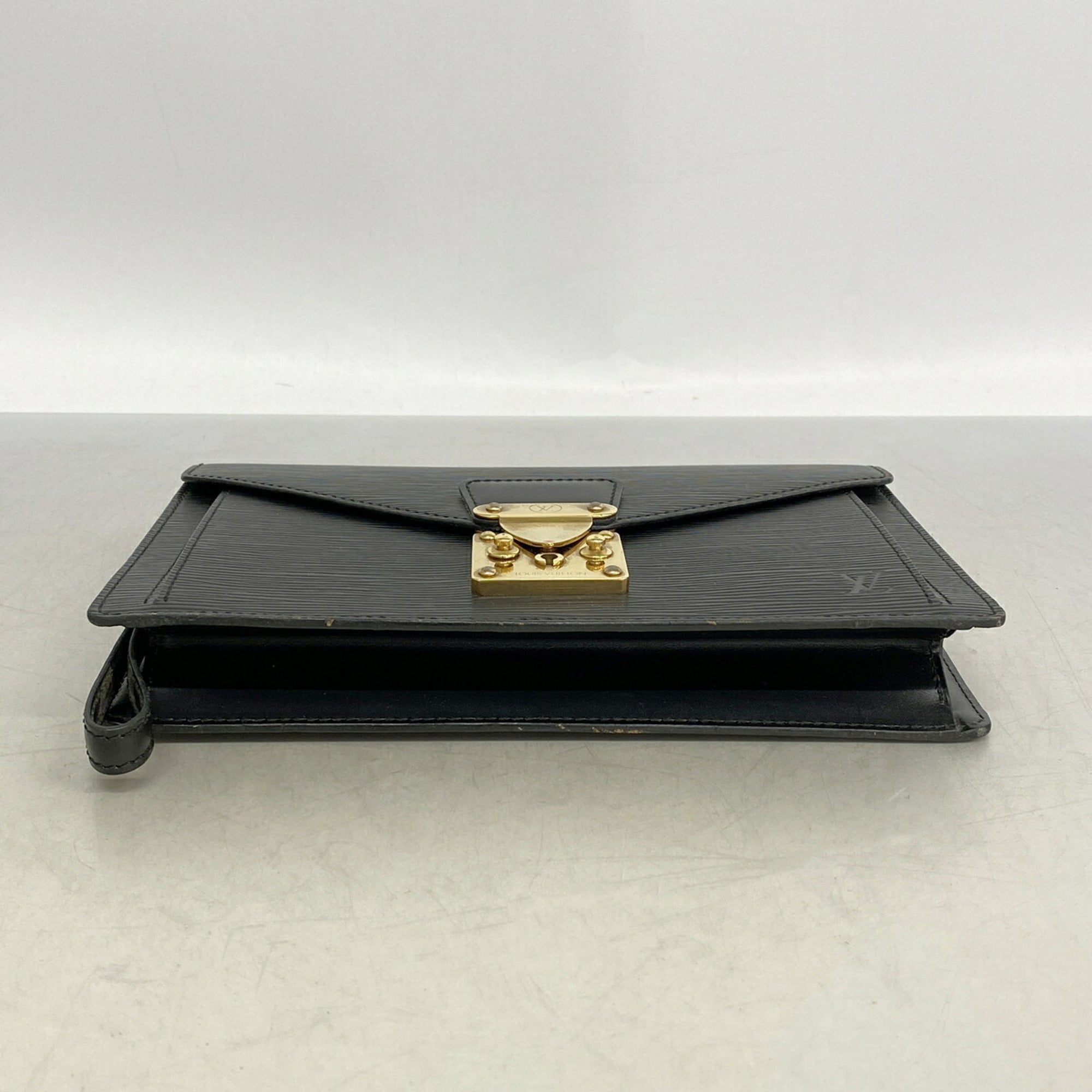 Louis Vuitton Noir Clutch Bag (Pre-Owned)