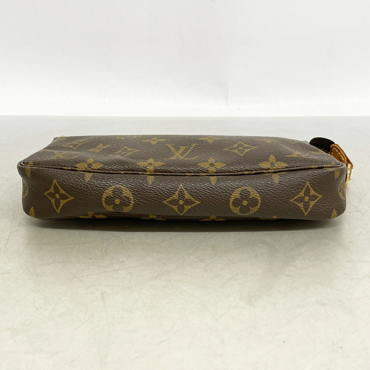 Louis Vuitton Brown Pouch (Pre-Owned)