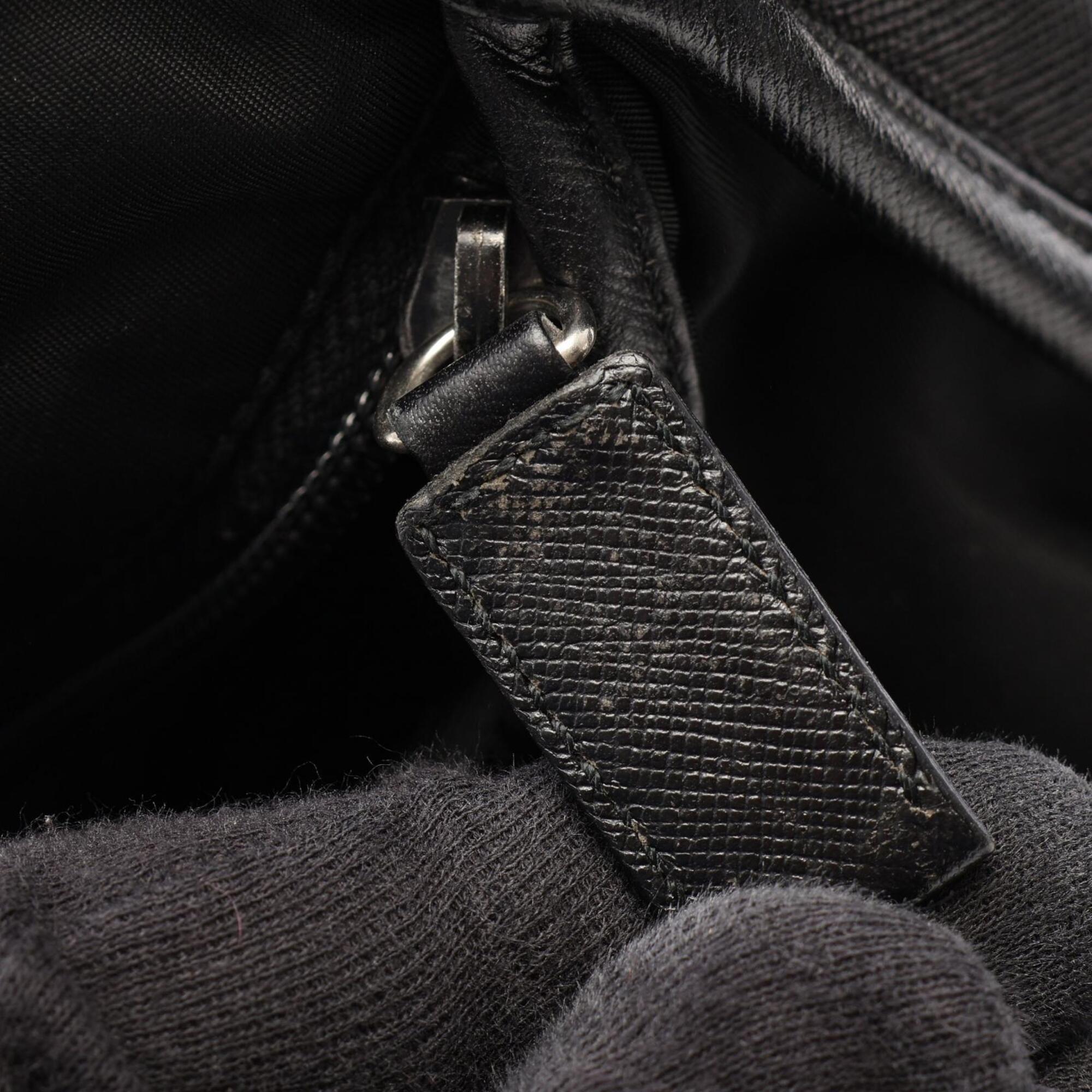 Prada Black Nylon Saffiano Handbag Shoulder Bag (Pre-Owned)