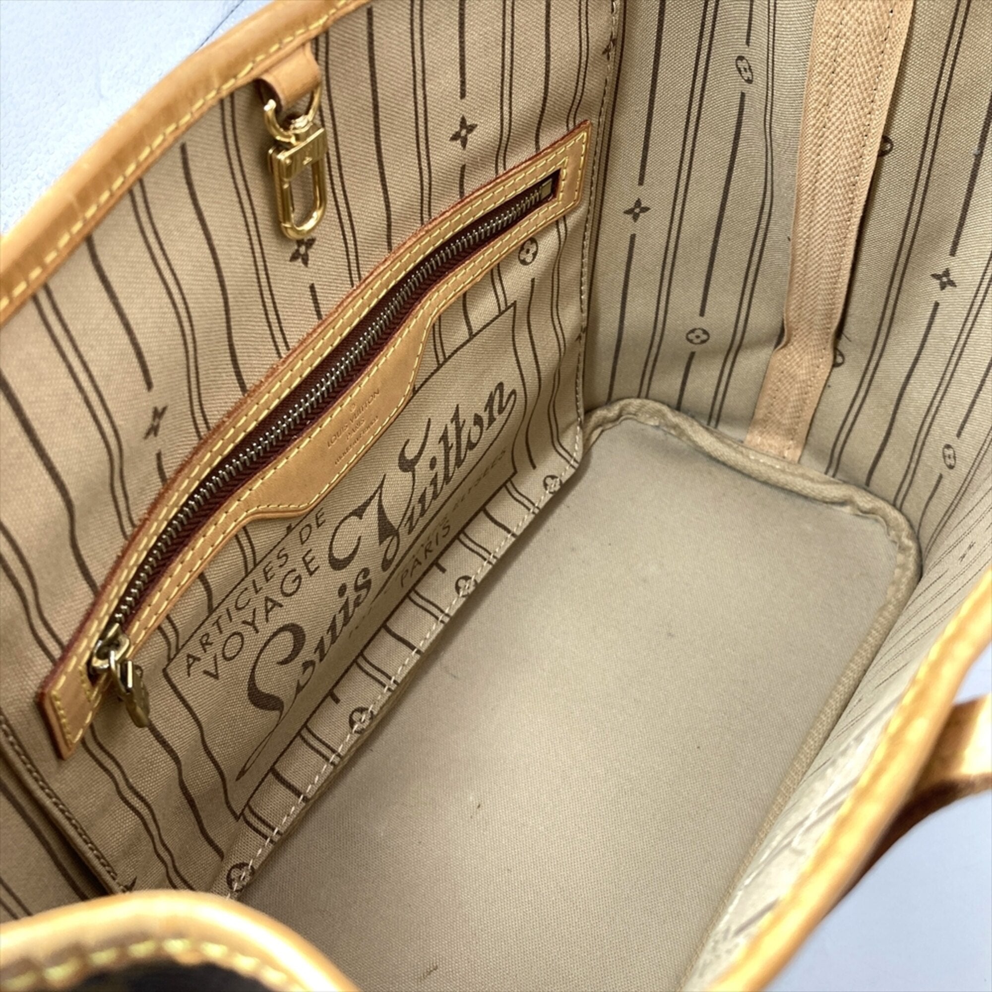 Louis Vuitton Brown Monogram Canvas Tote Bag (Pre-Owned)