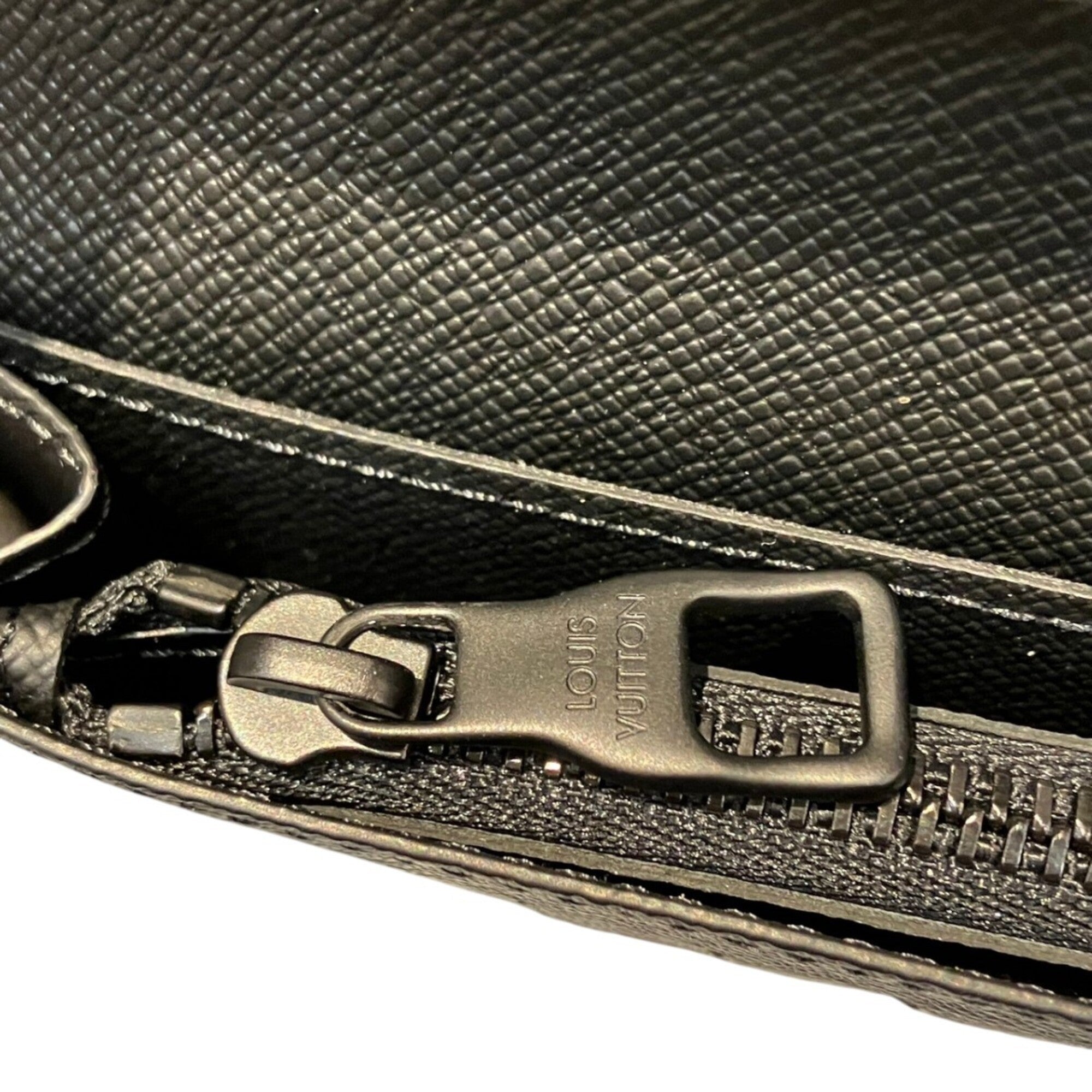 Louis Vuitton Monogram Eclipse Black Monogram Eclipse Long Wallet (Bi-Fold) (Pre-Owned)