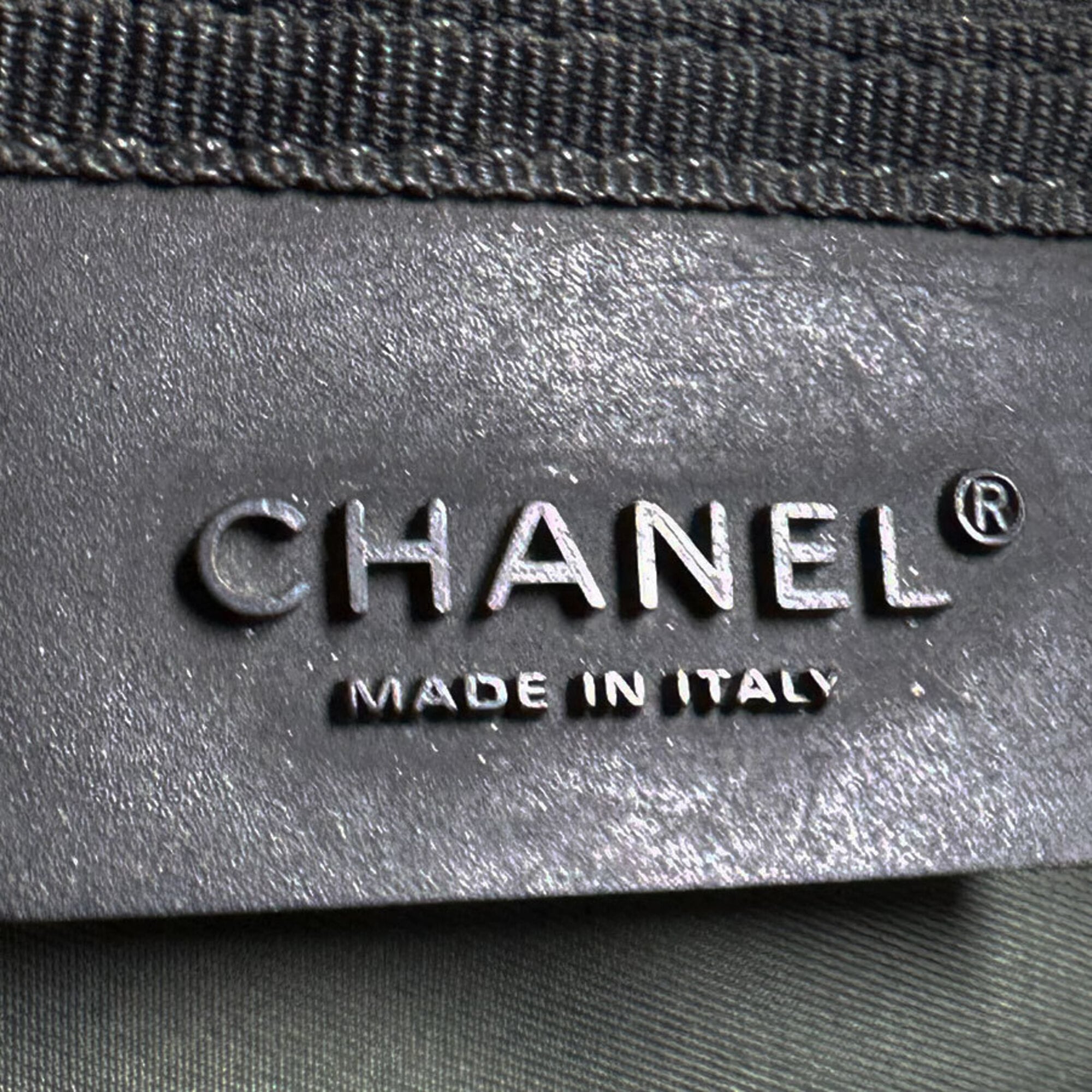Chanel Black Green Nylon Shoulder Bag (Pre-Owned)