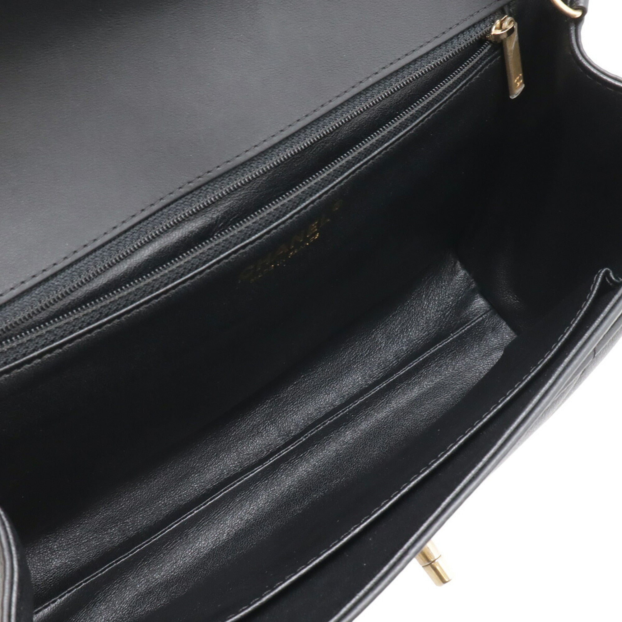 Chanel Matelasse Black Leather Handbag Shoulder Bag (Pre-Owned)
